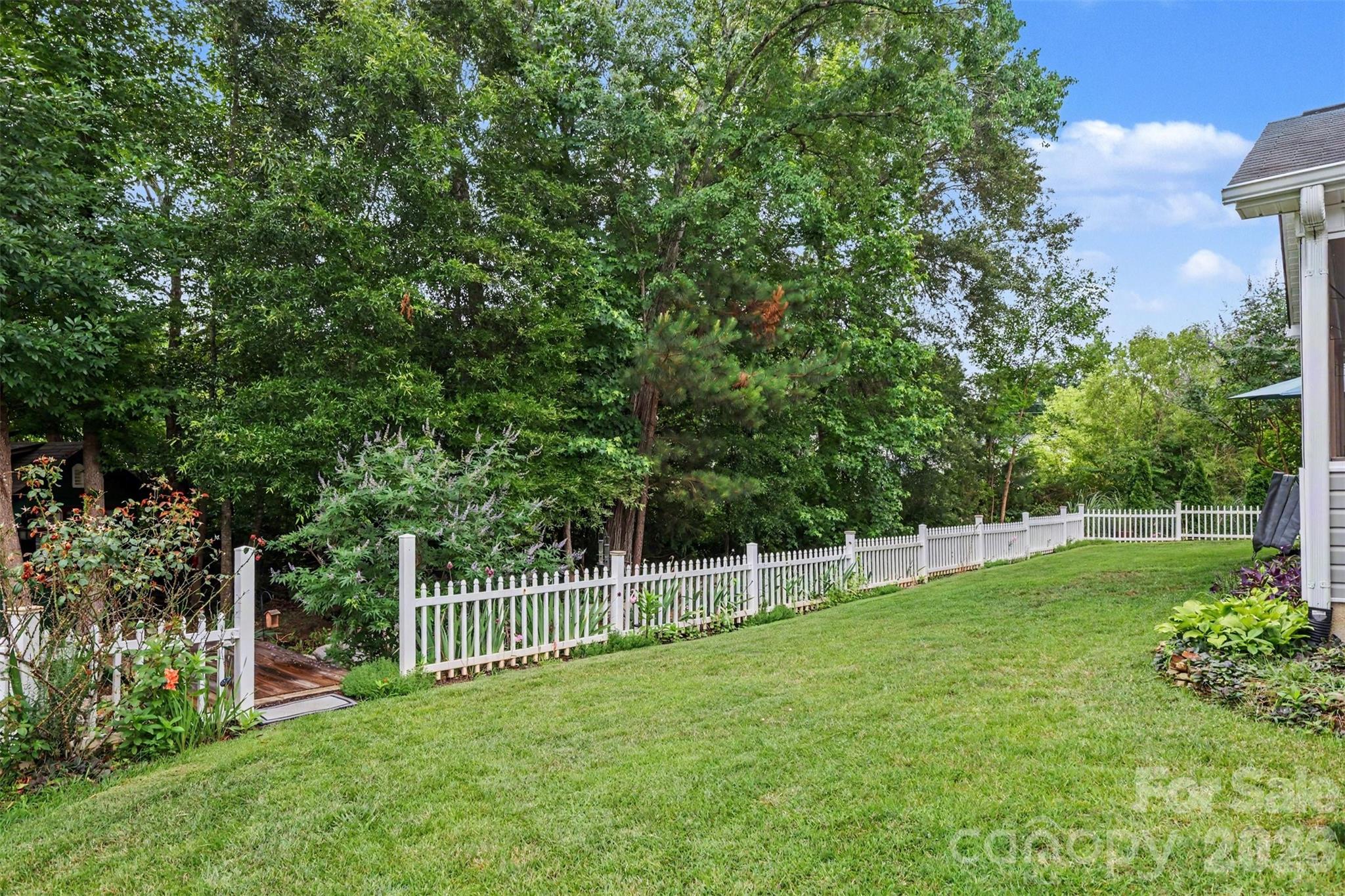 3116 Georgetown Road — Lancaster