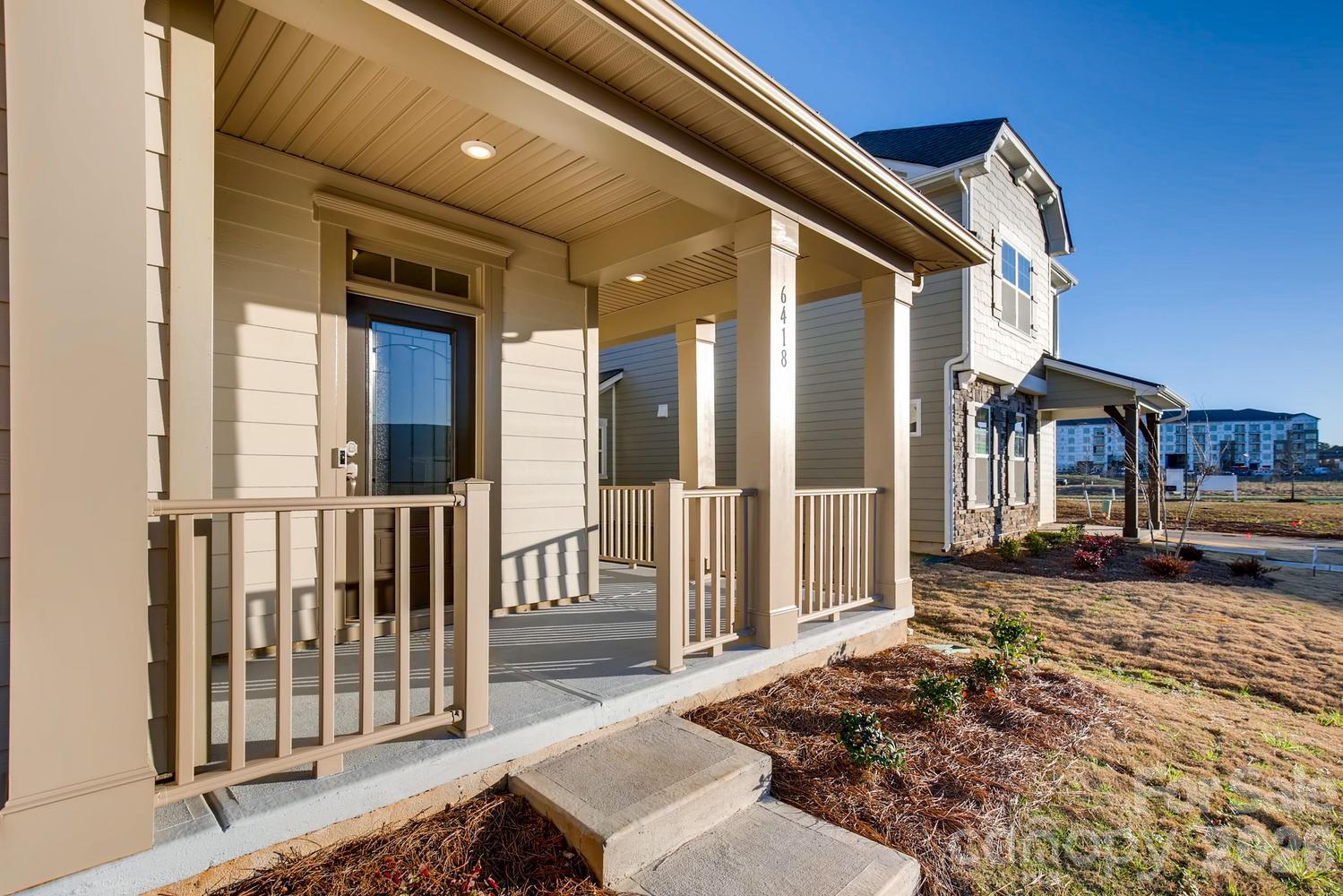 6418 Raffia Road — Charlotte