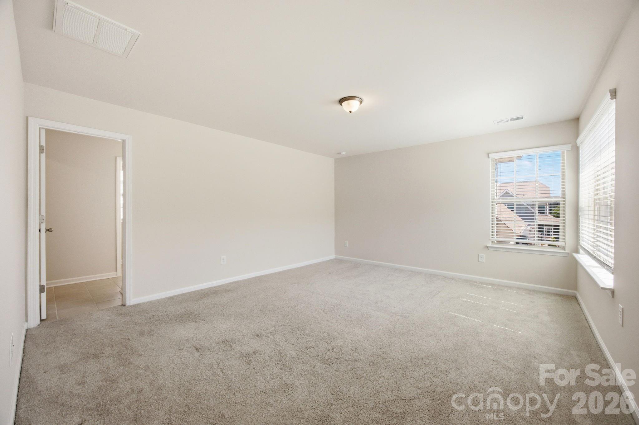6418 Raffia Road — Charlotte