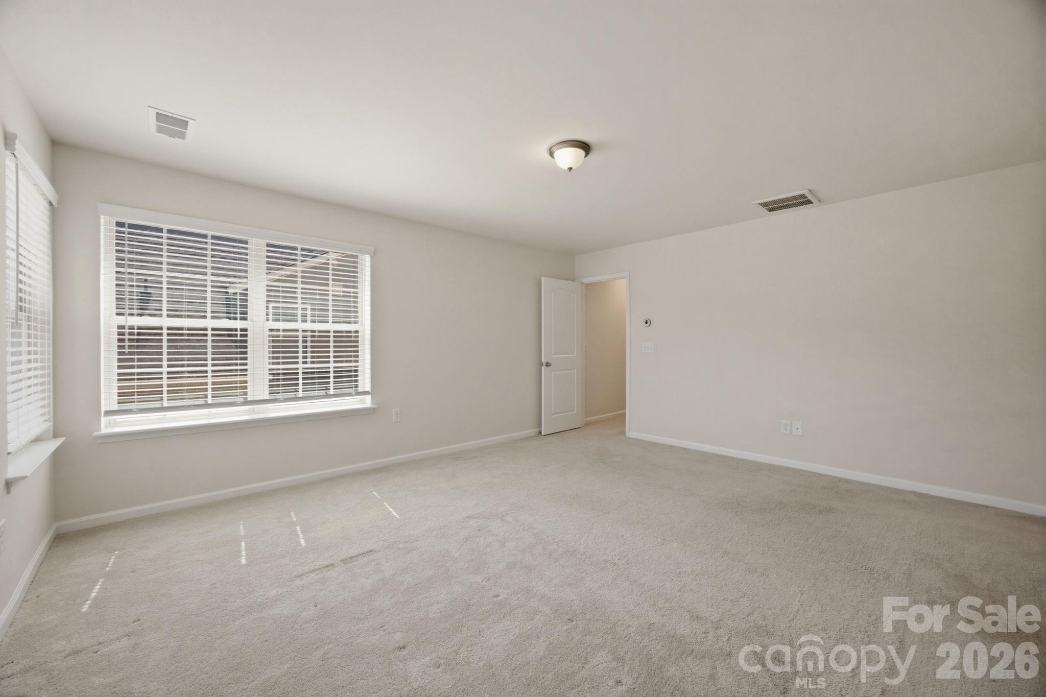 6418 Raffia Road — Charlotte