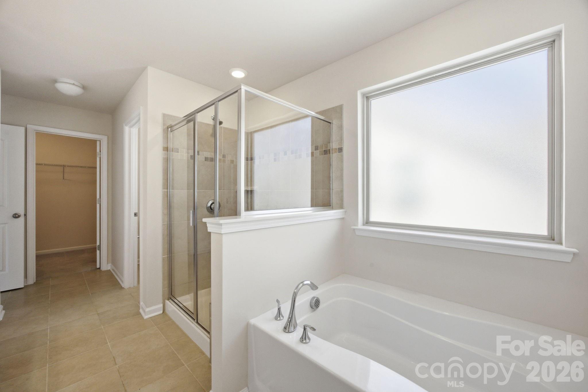 6418 Raffia Road — Charlotte