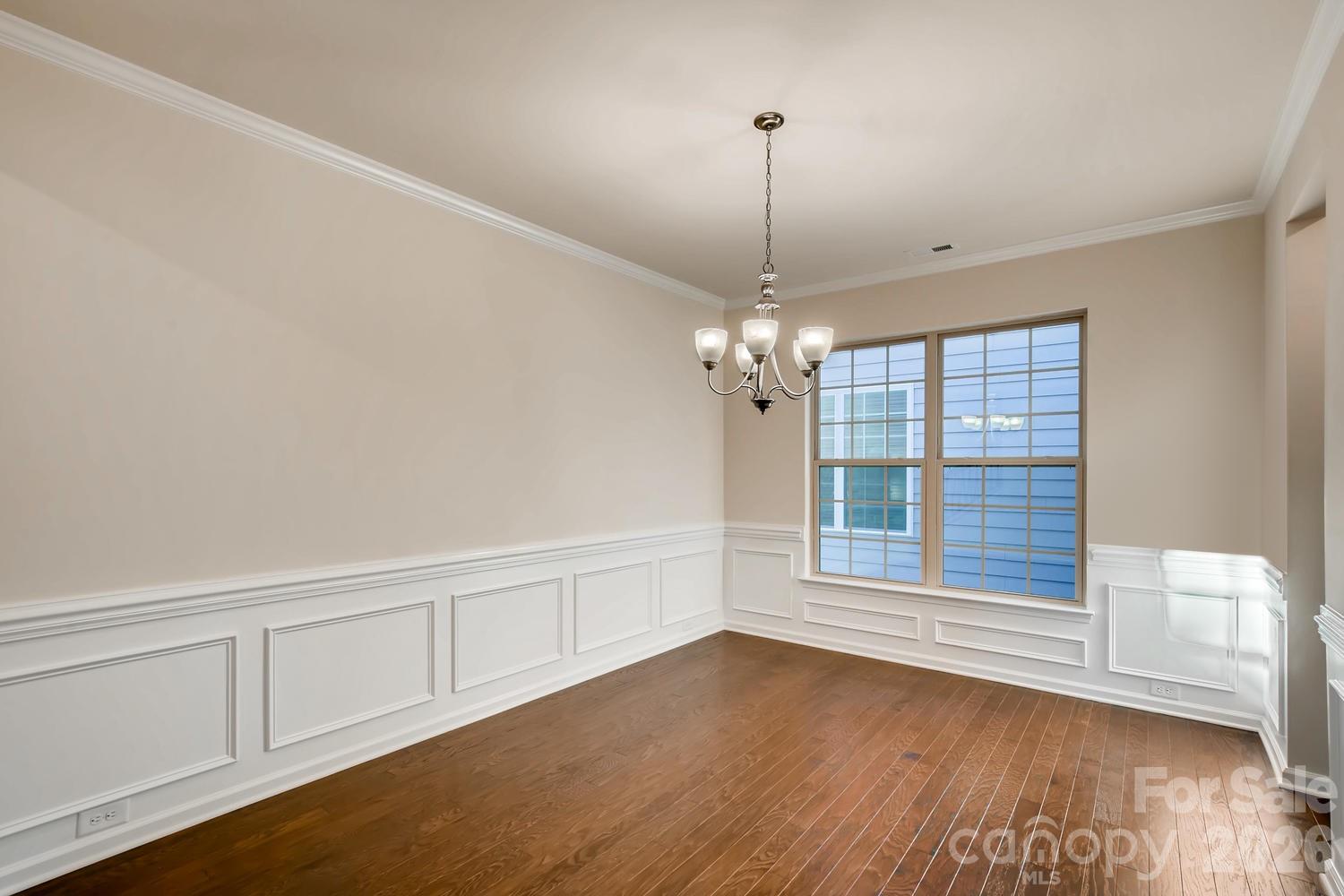 6418 Raffia Road — Charlotte