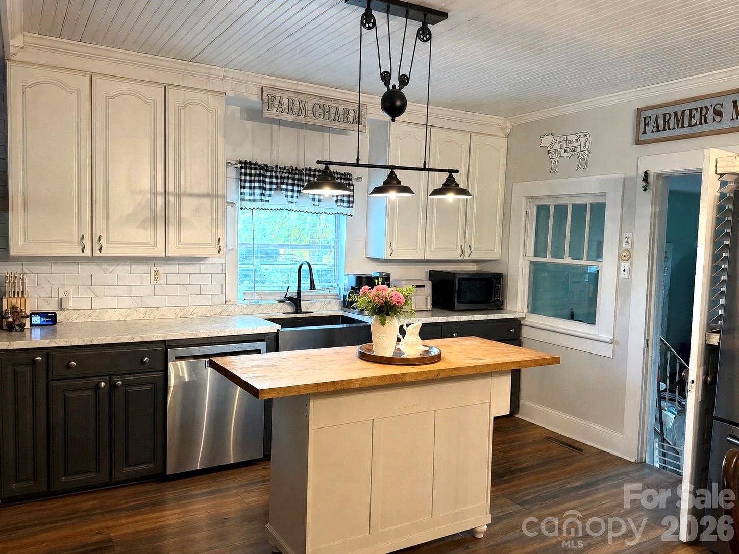 370 Buck Drive — Salisbury