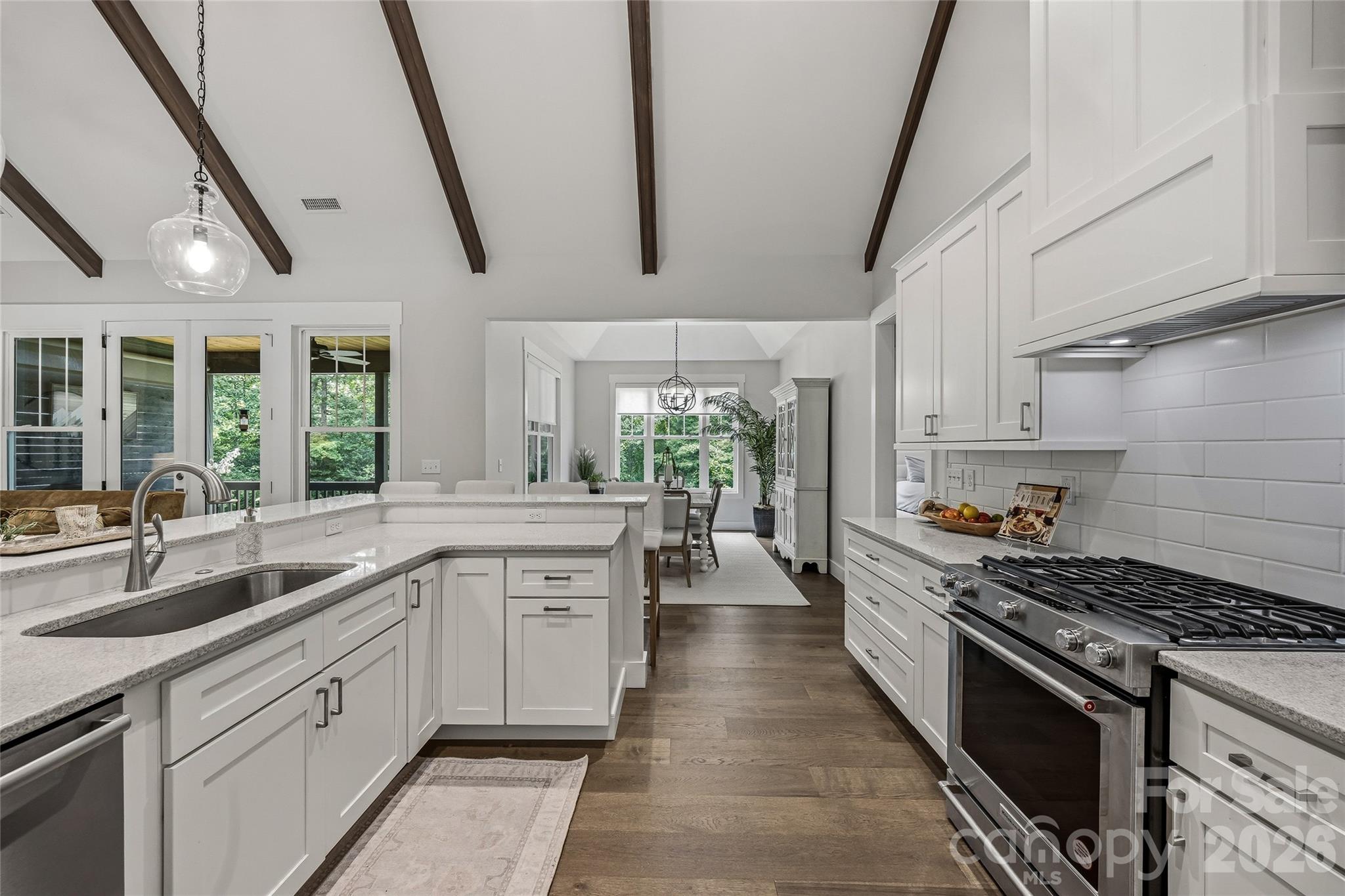 25 E Williams Meadow Court — Hendersonville