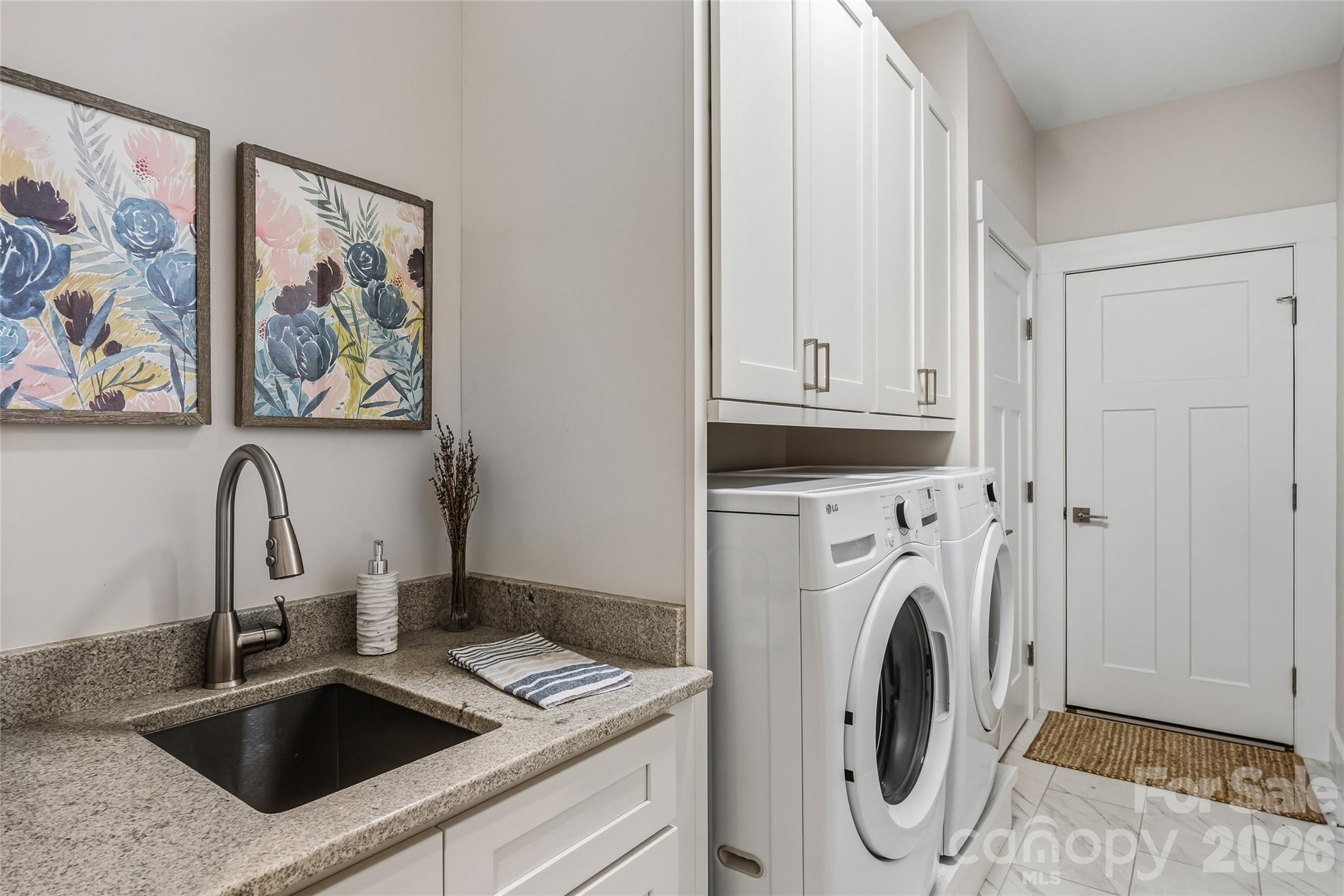 25 E Williams Meadow Court — Hendersonville