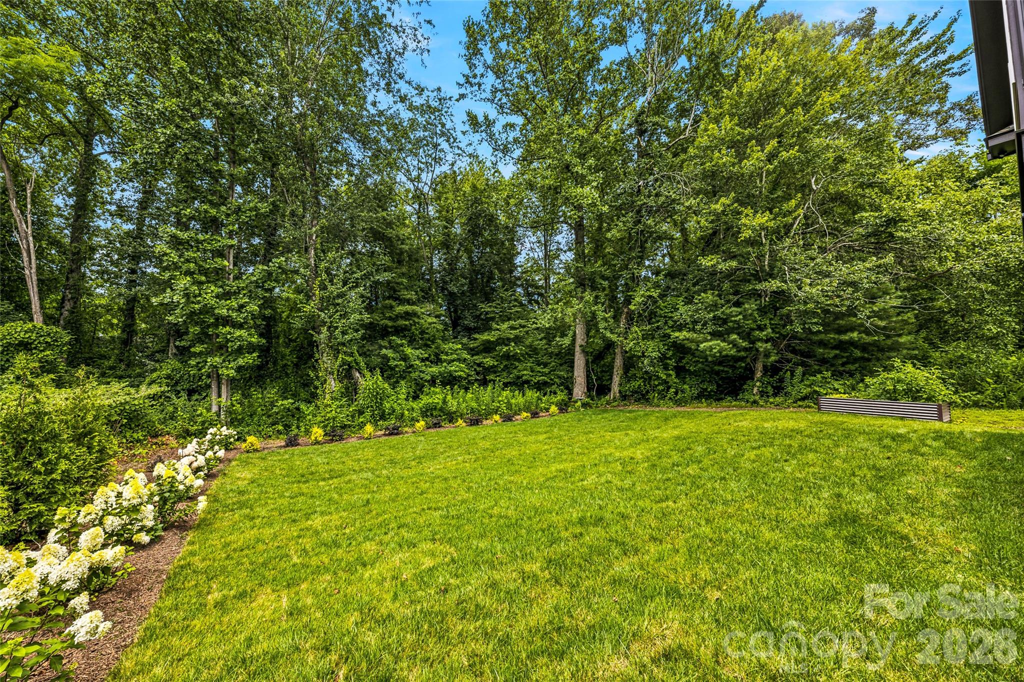 25 E Williams Meadow Court — Hendersonville