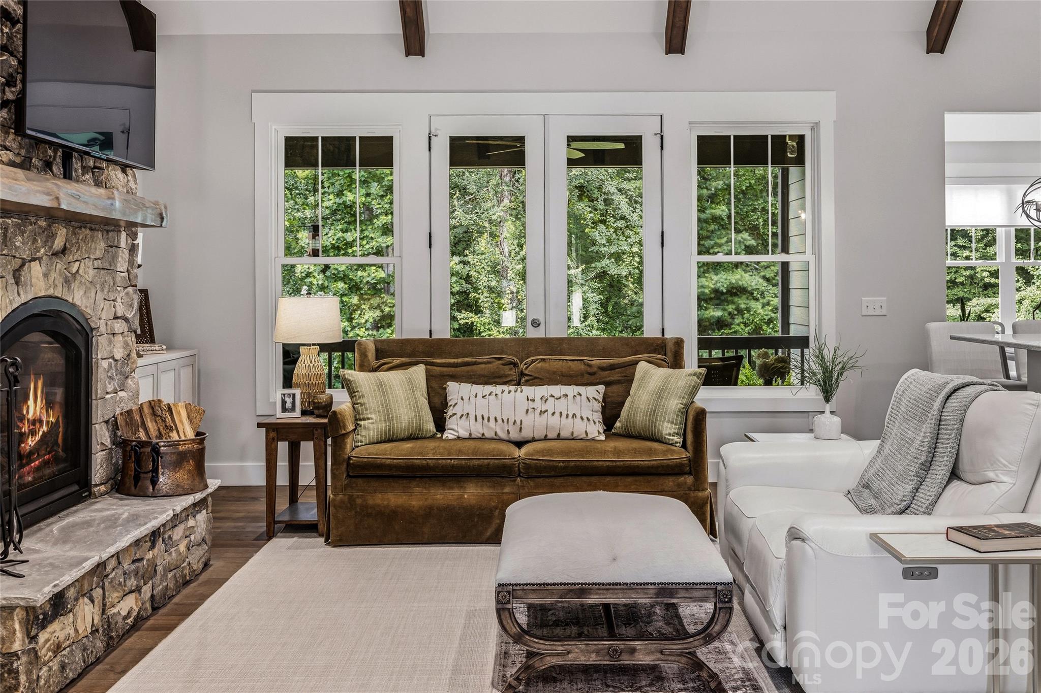 25 E Williams Meadow Court — Hendersonville