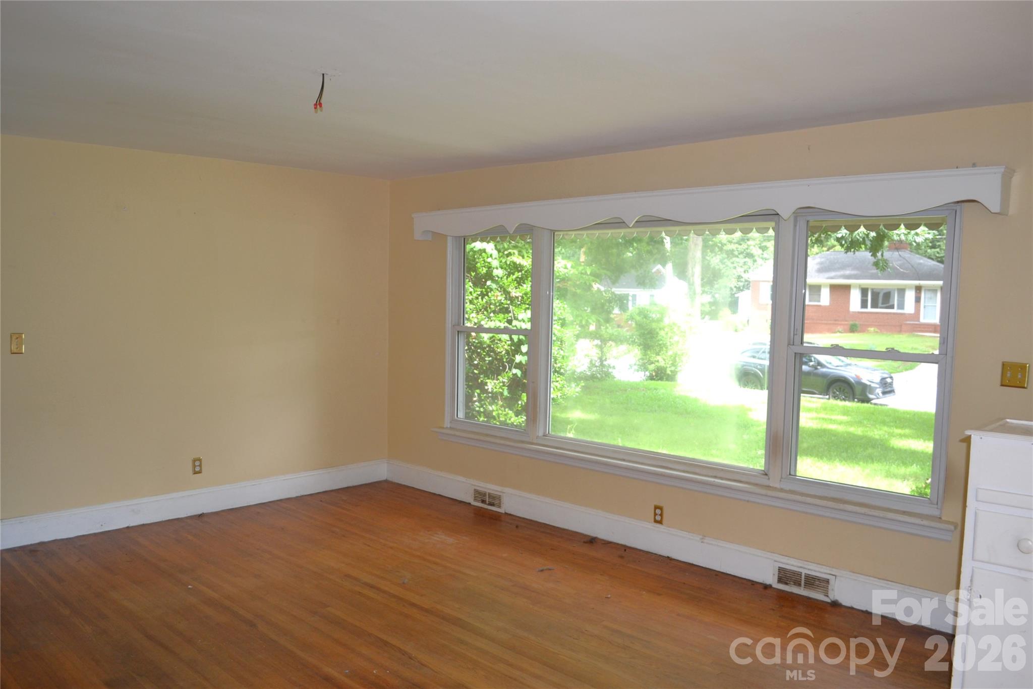 827 Mohigan Street — Charlotte