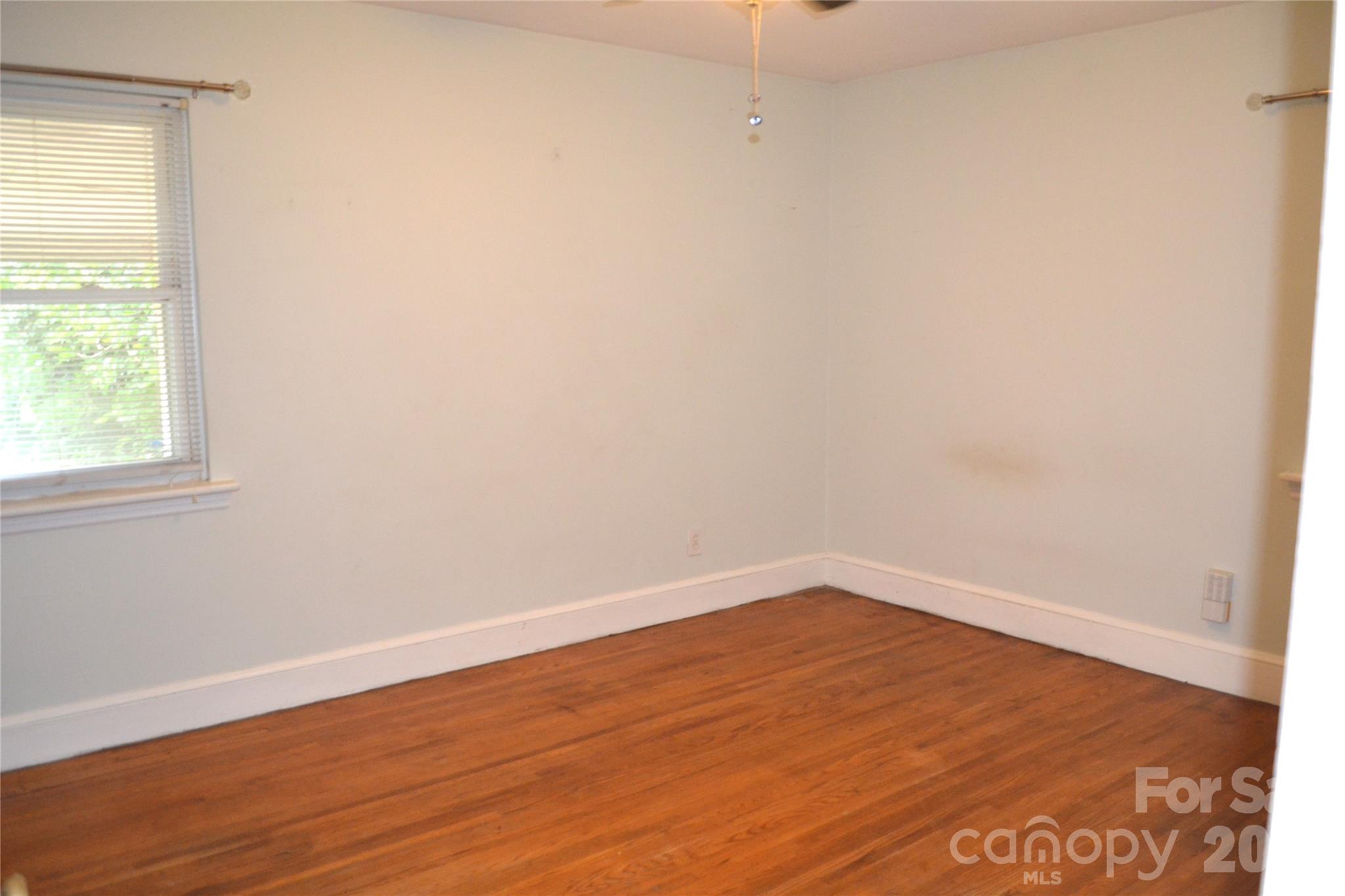 827 Mohigan Street — Charlotte