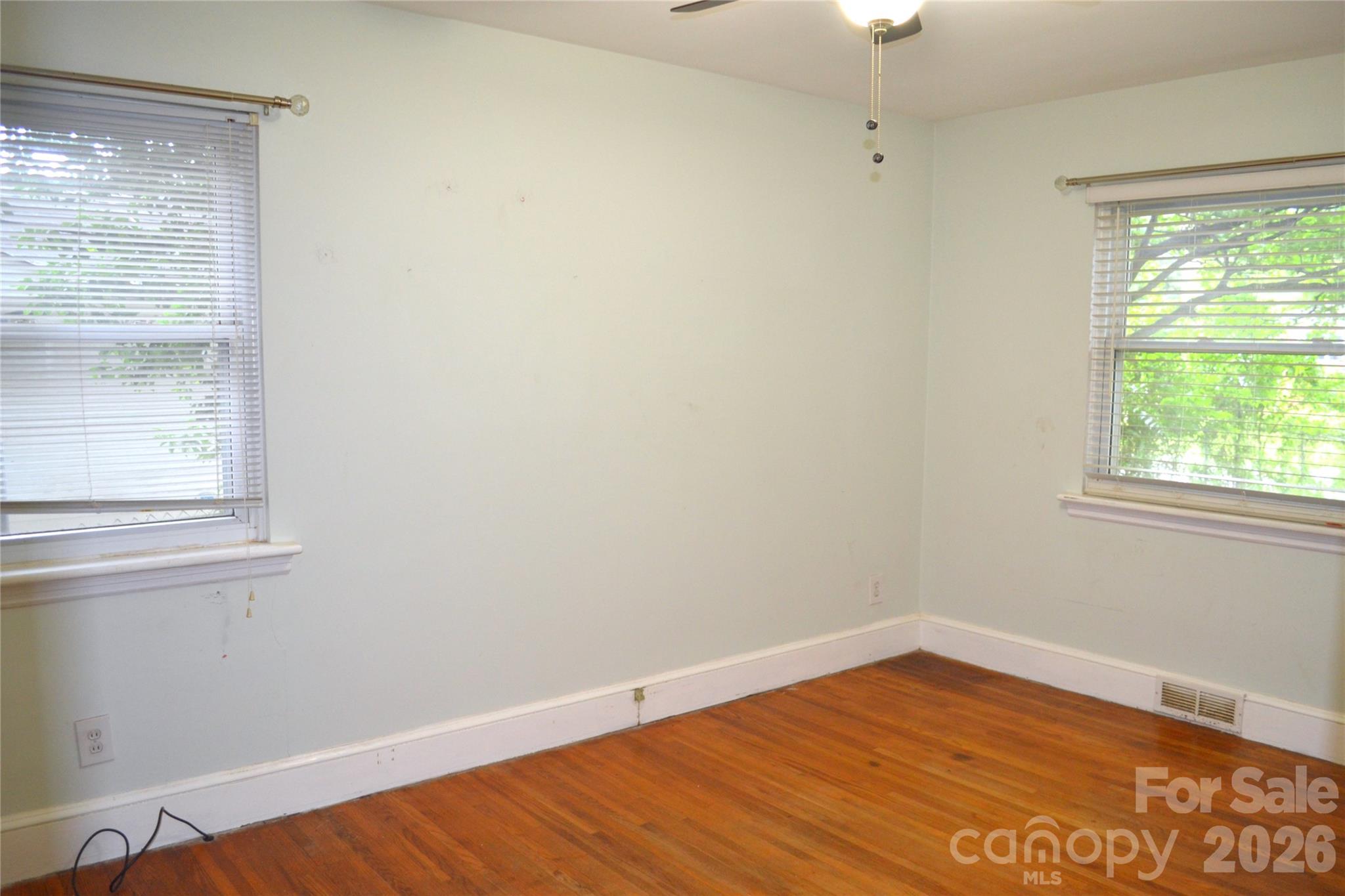 827 Mohigan Street — Charlotte