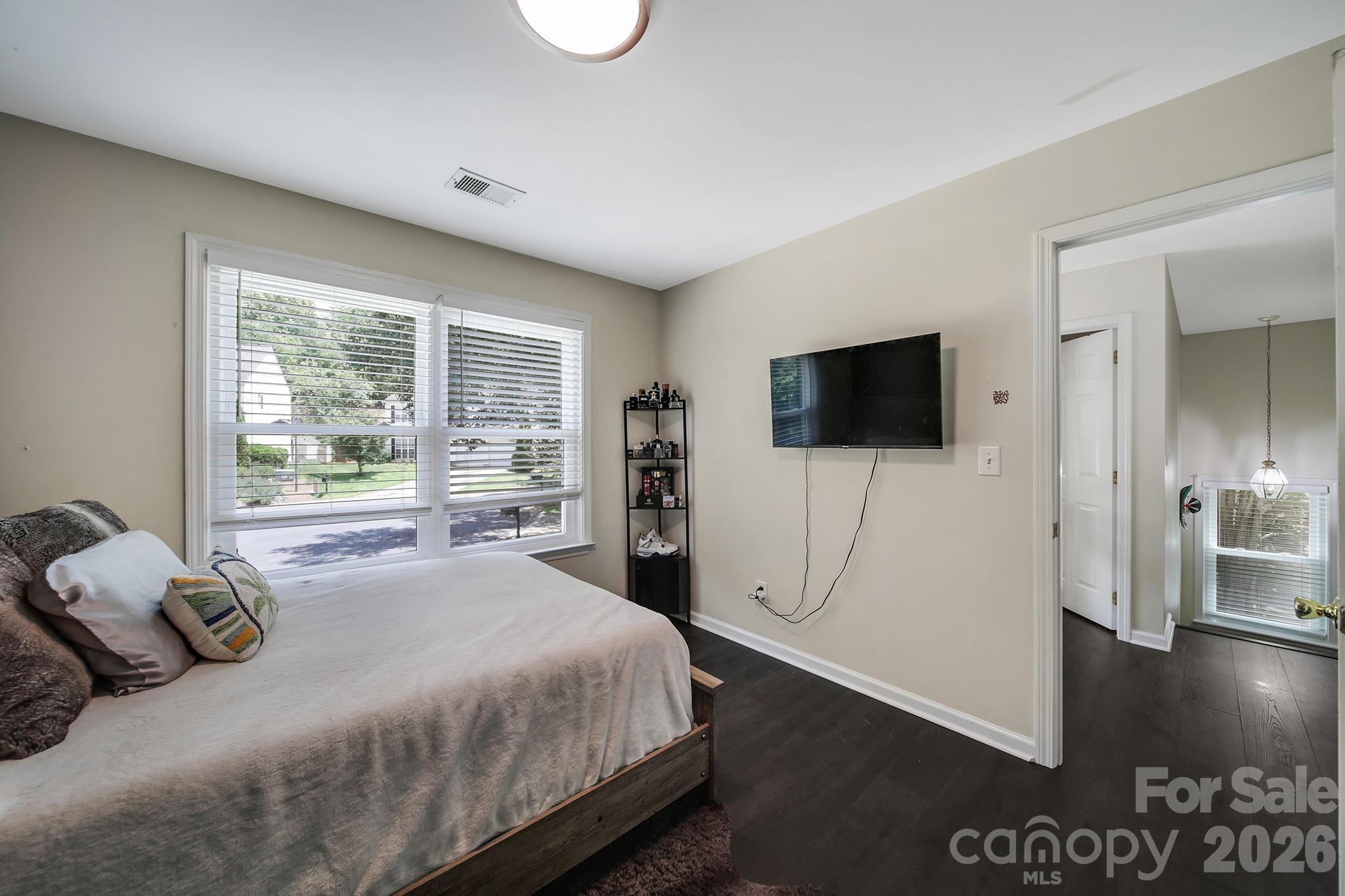 14338 Crown Harbor Drive — Charlotte