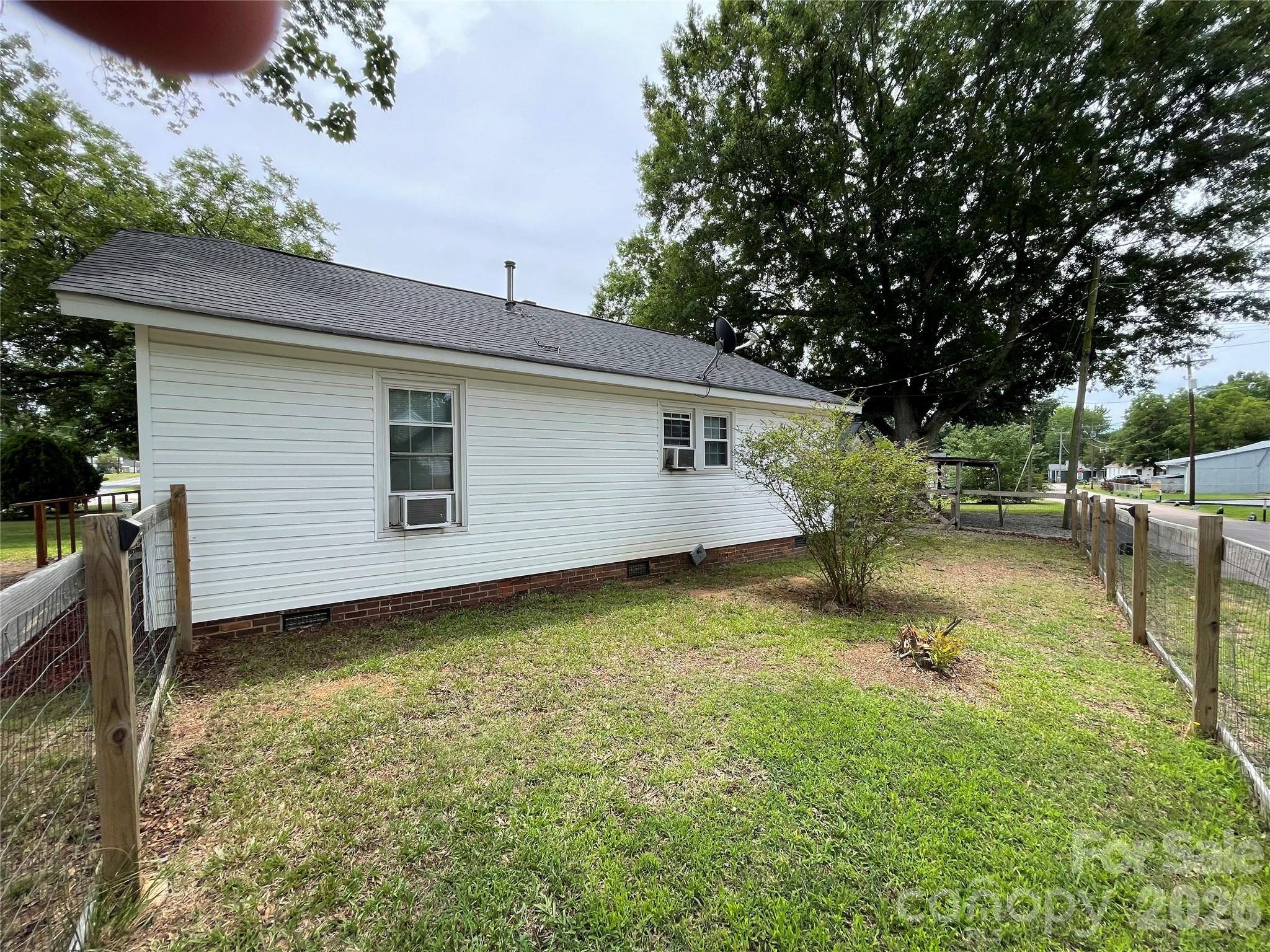 1408 Moose Road — Kannapolis
