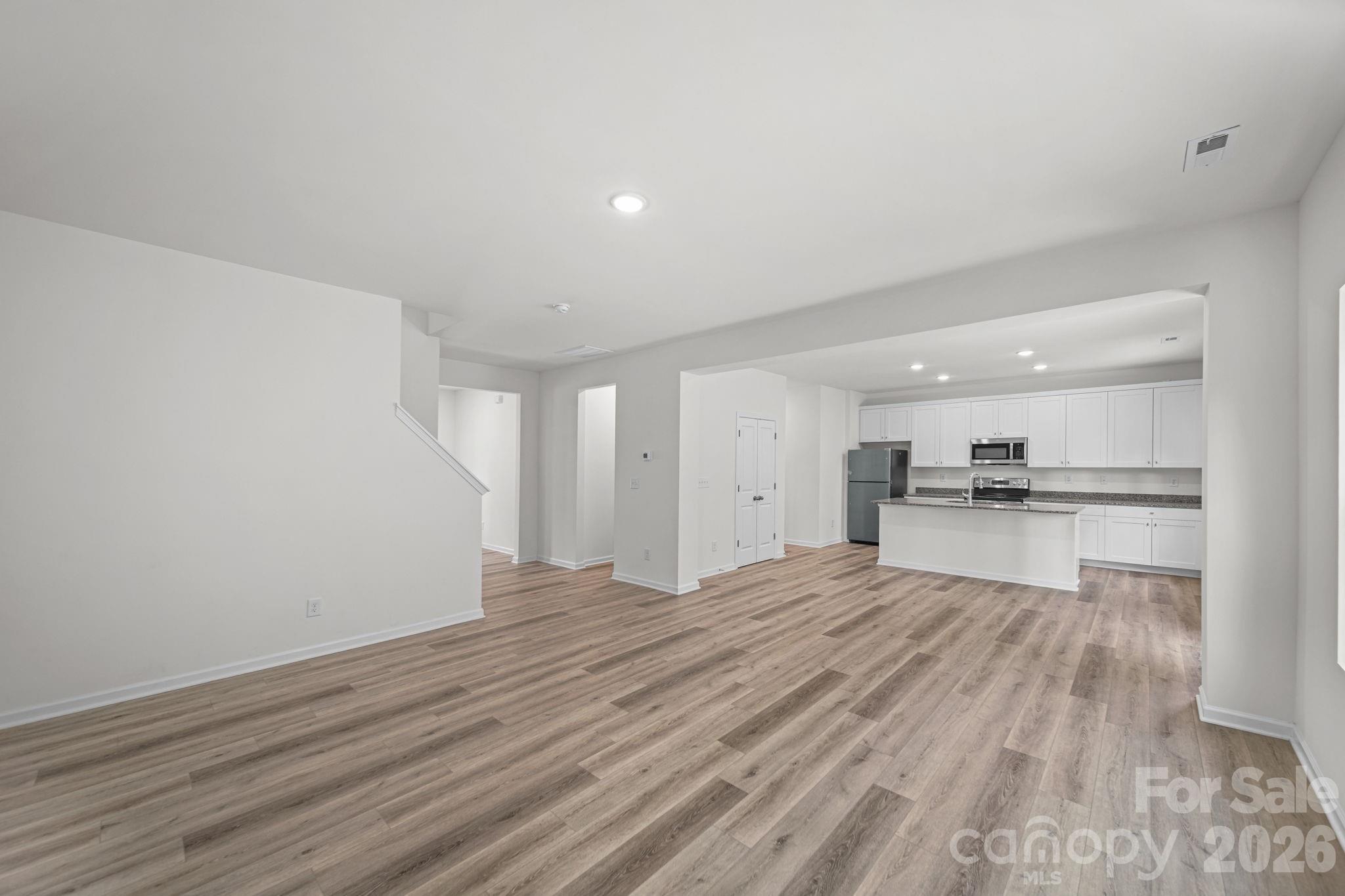 7725 E Lane Drive — Charlotte