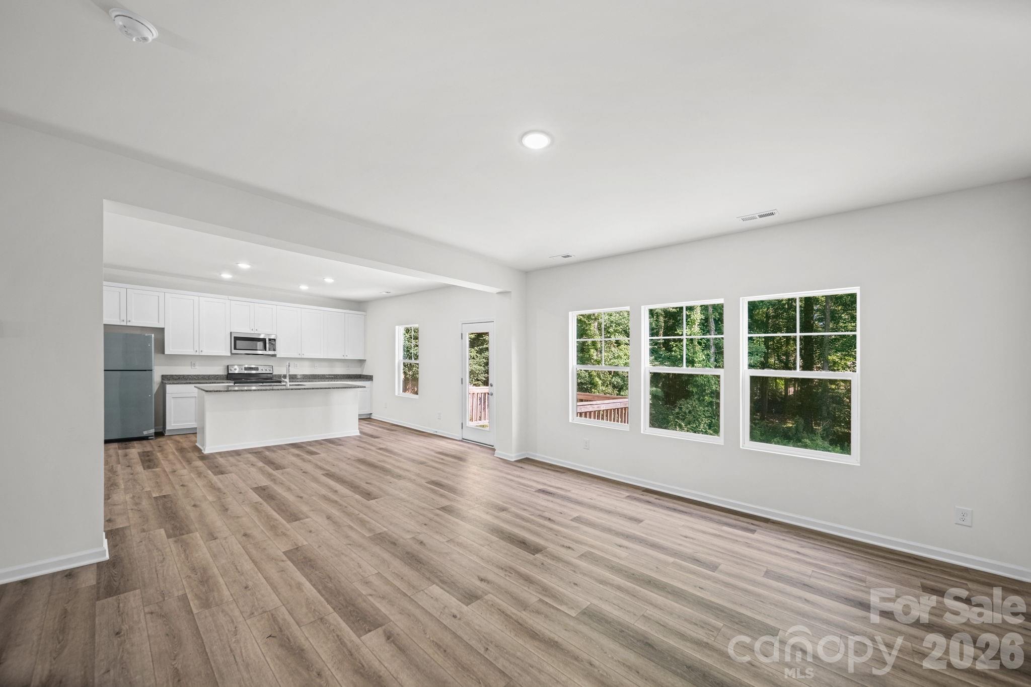 7725 E Lane Drive — Charlotte