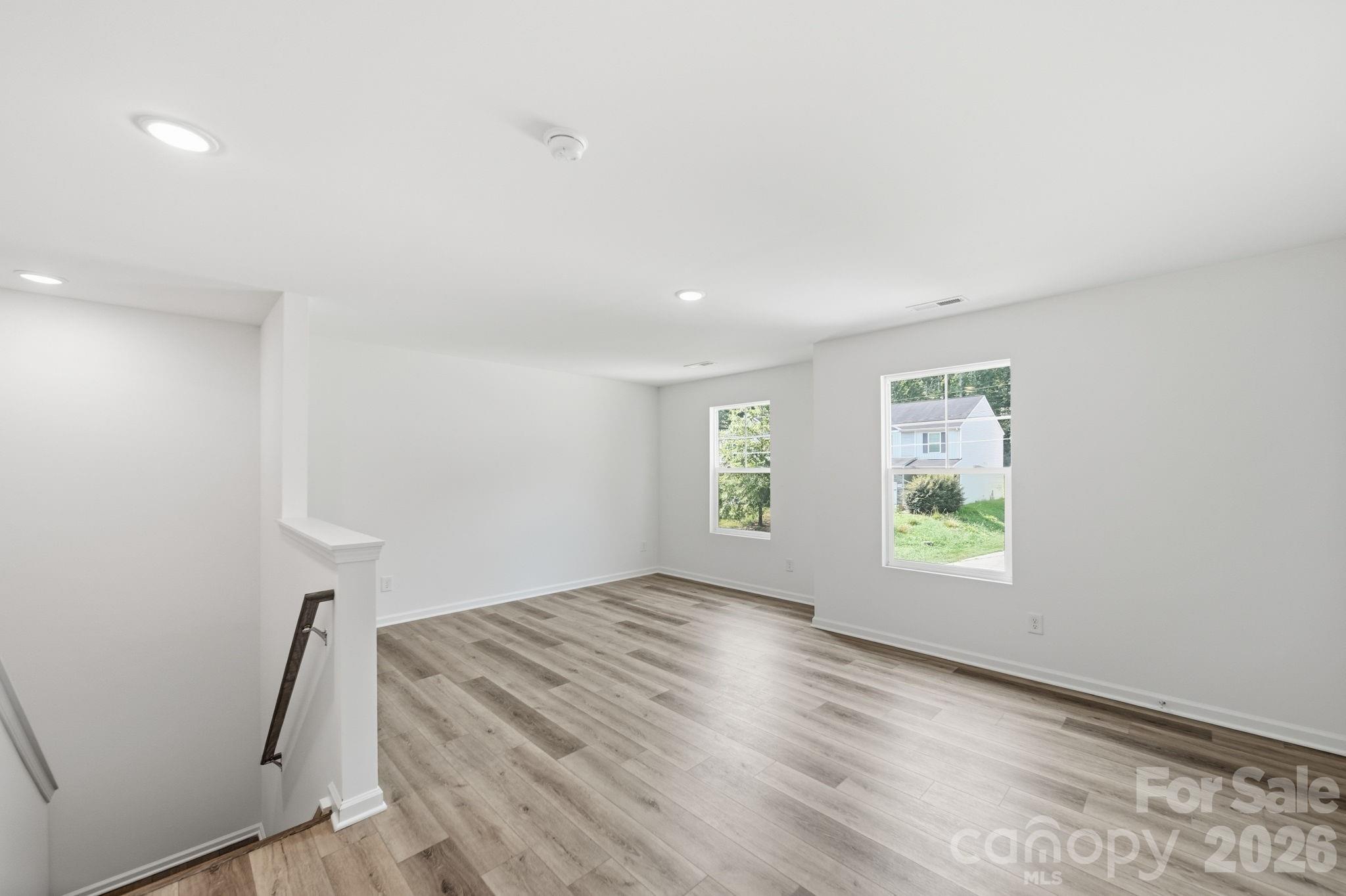 7725 E Lane Drive — Charlotte