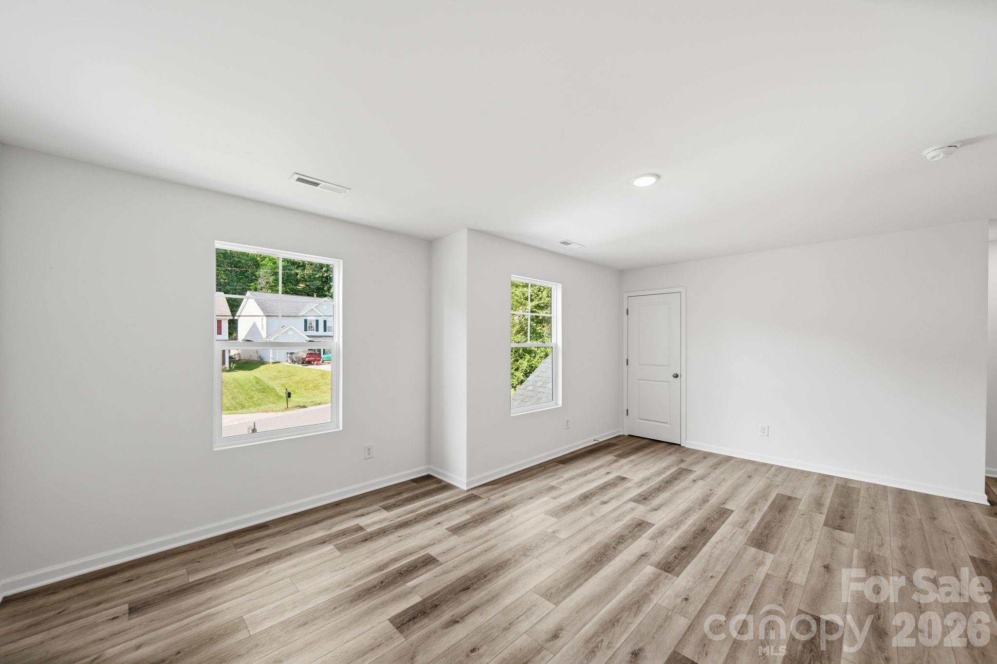 7725 E Lane Drive — Charlotte