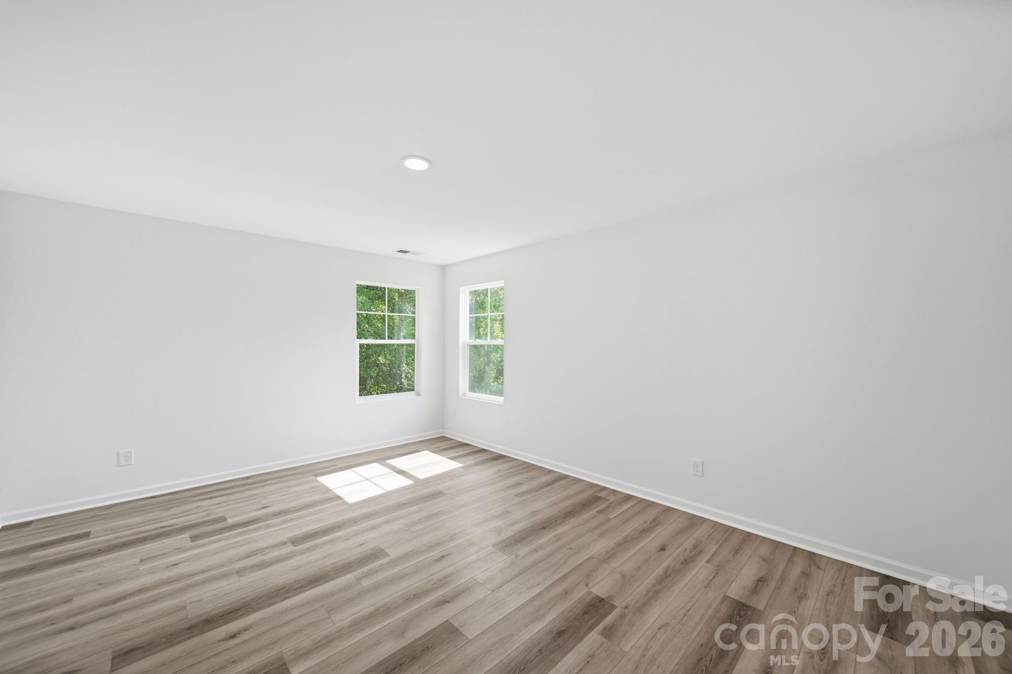 7725 E Lane Drive — Charlotte