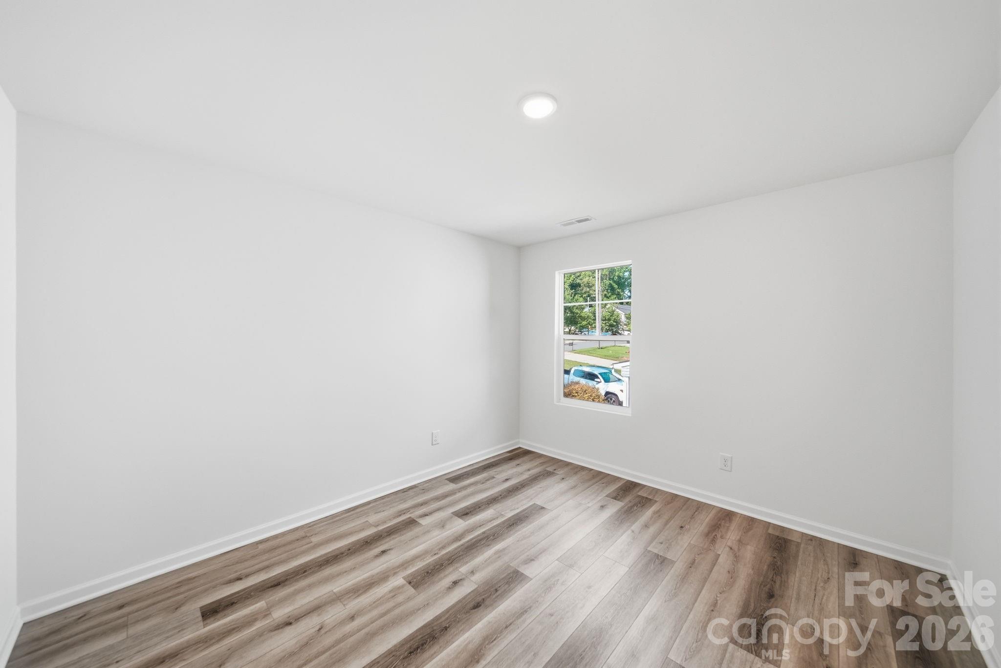 7725 E Lane Drive — Charlotte