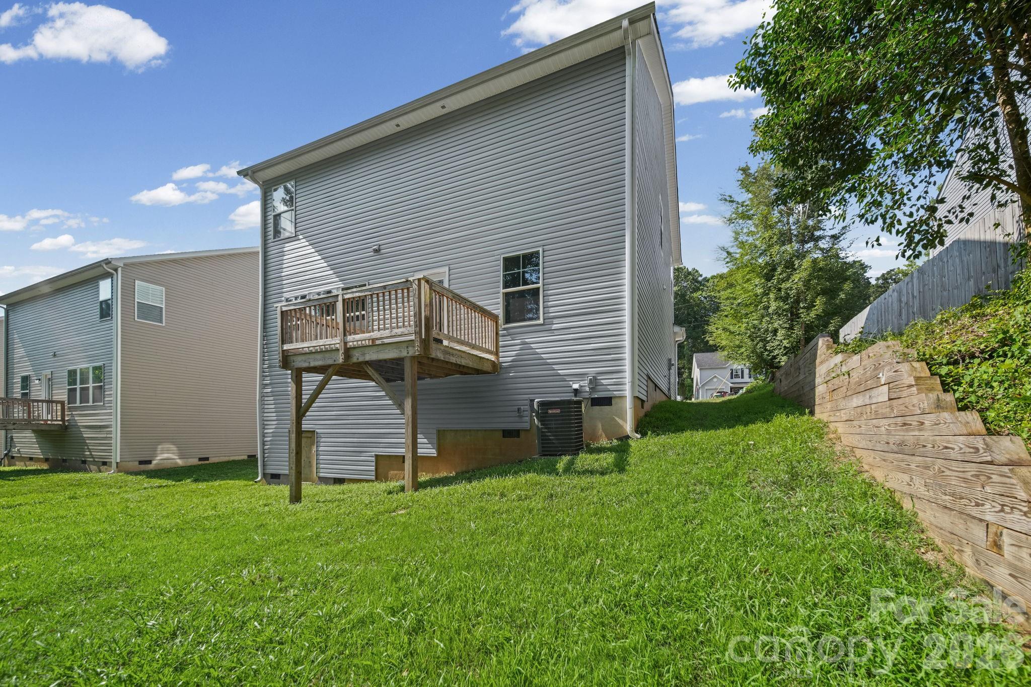7725 E Lane Drive — Charlotte