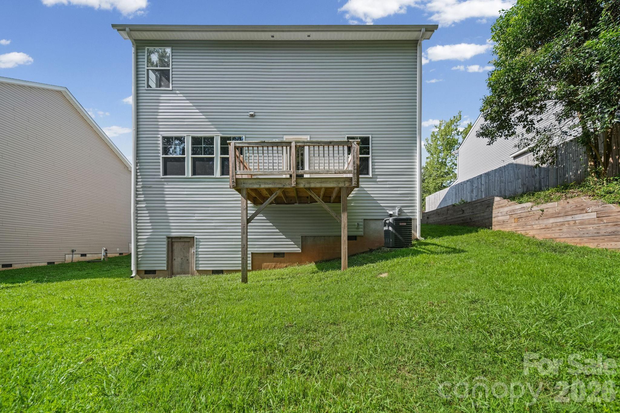 7725 E Lane Drive — Charlotte