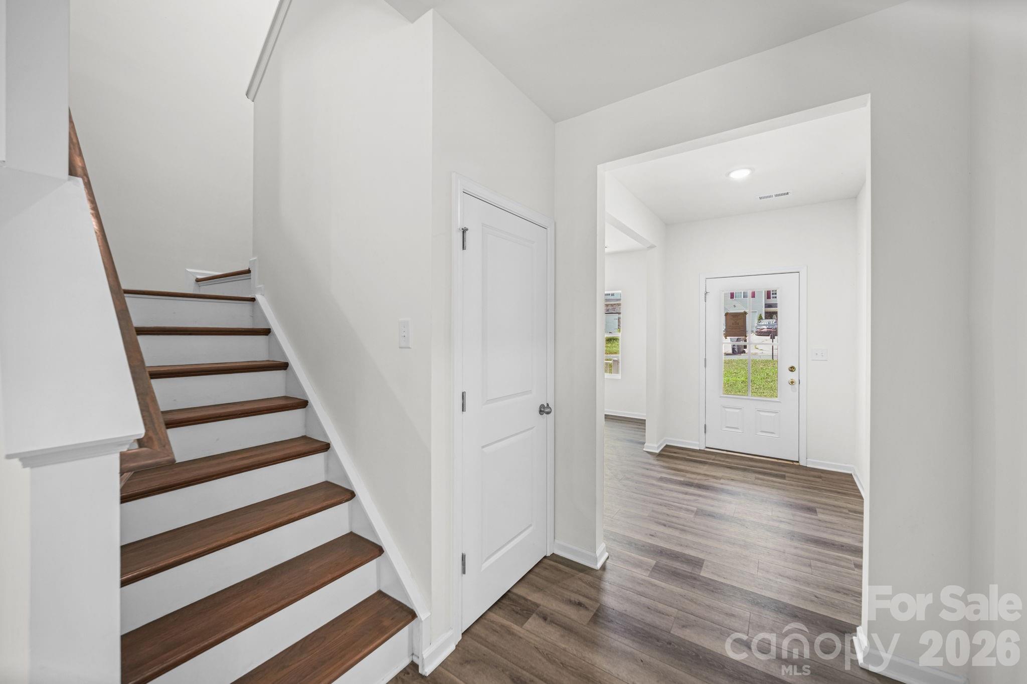 7725 E Lane Drive — Charlotte