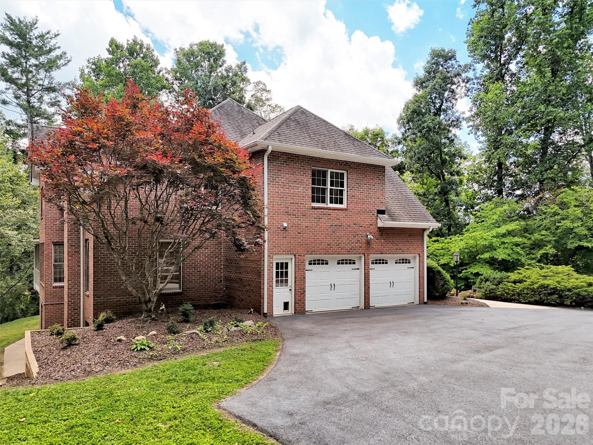 9 Hickory Ridge — Fletcher