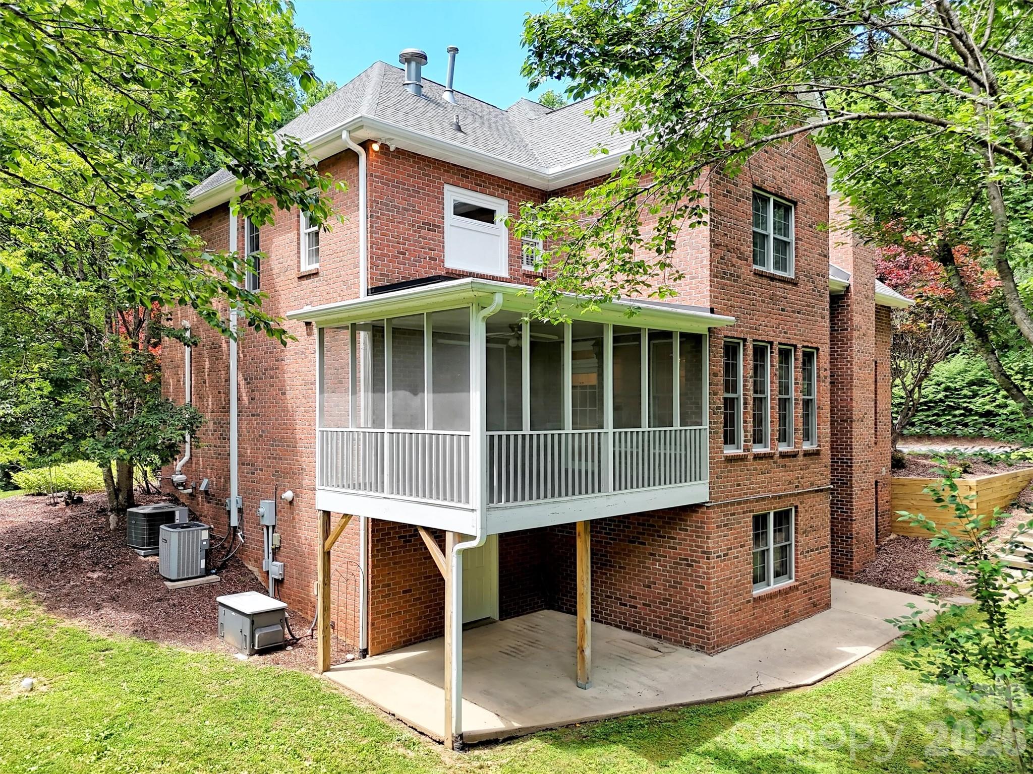 9 Hickory Ridge — Fletcher