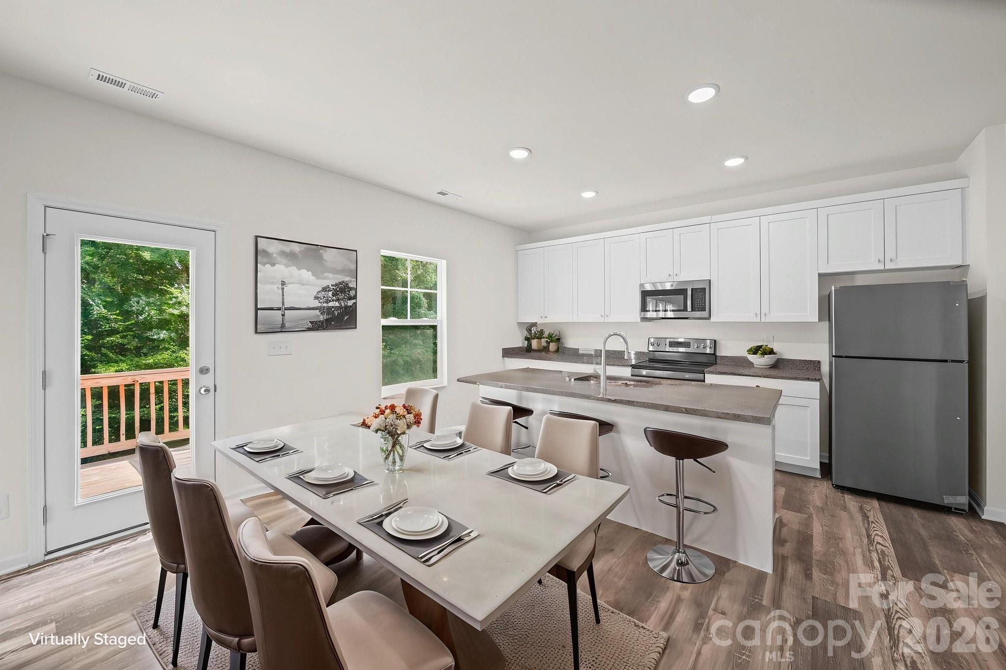 7809 E Lane Drive — Charlotte