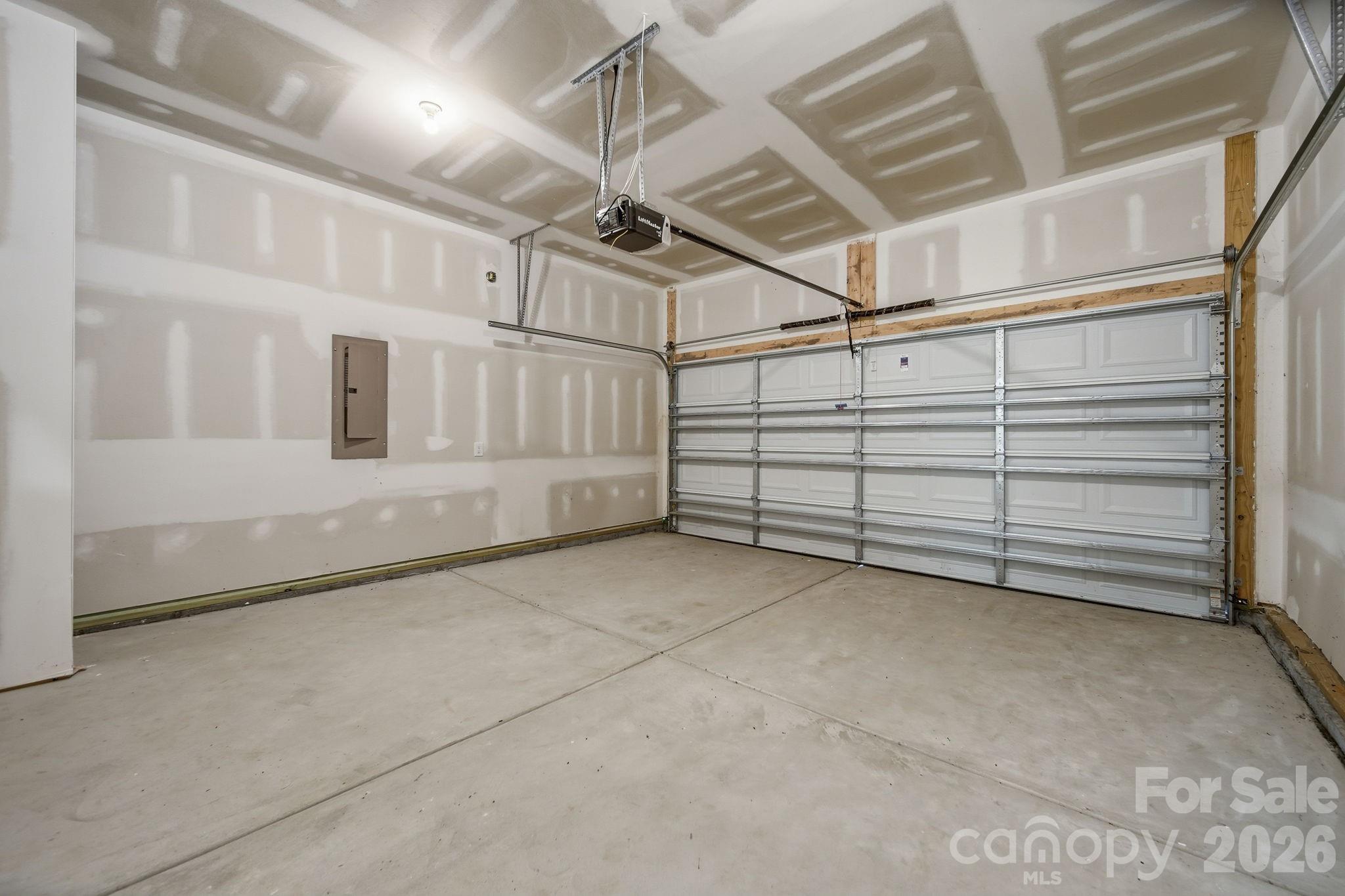 7809 E Lane Drive — Charlotte