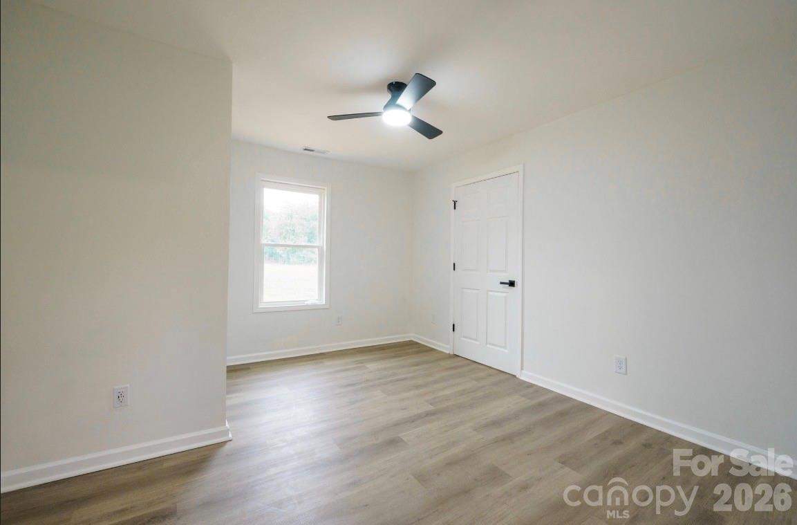 1810 E Greenbriar Road — Statesville