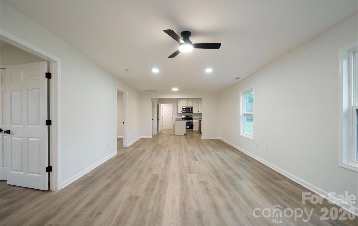 1810 E Greenbriar Road — Statesville
