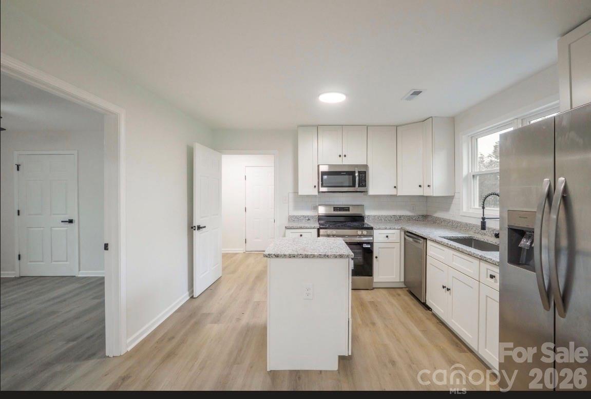 1810 E Greenbriar Road — Statesville