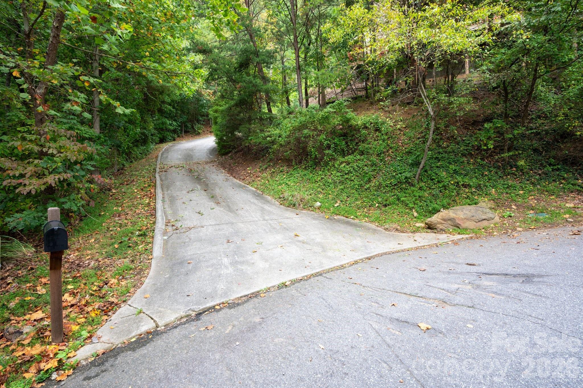 130 Black Oak Drive — Asheville