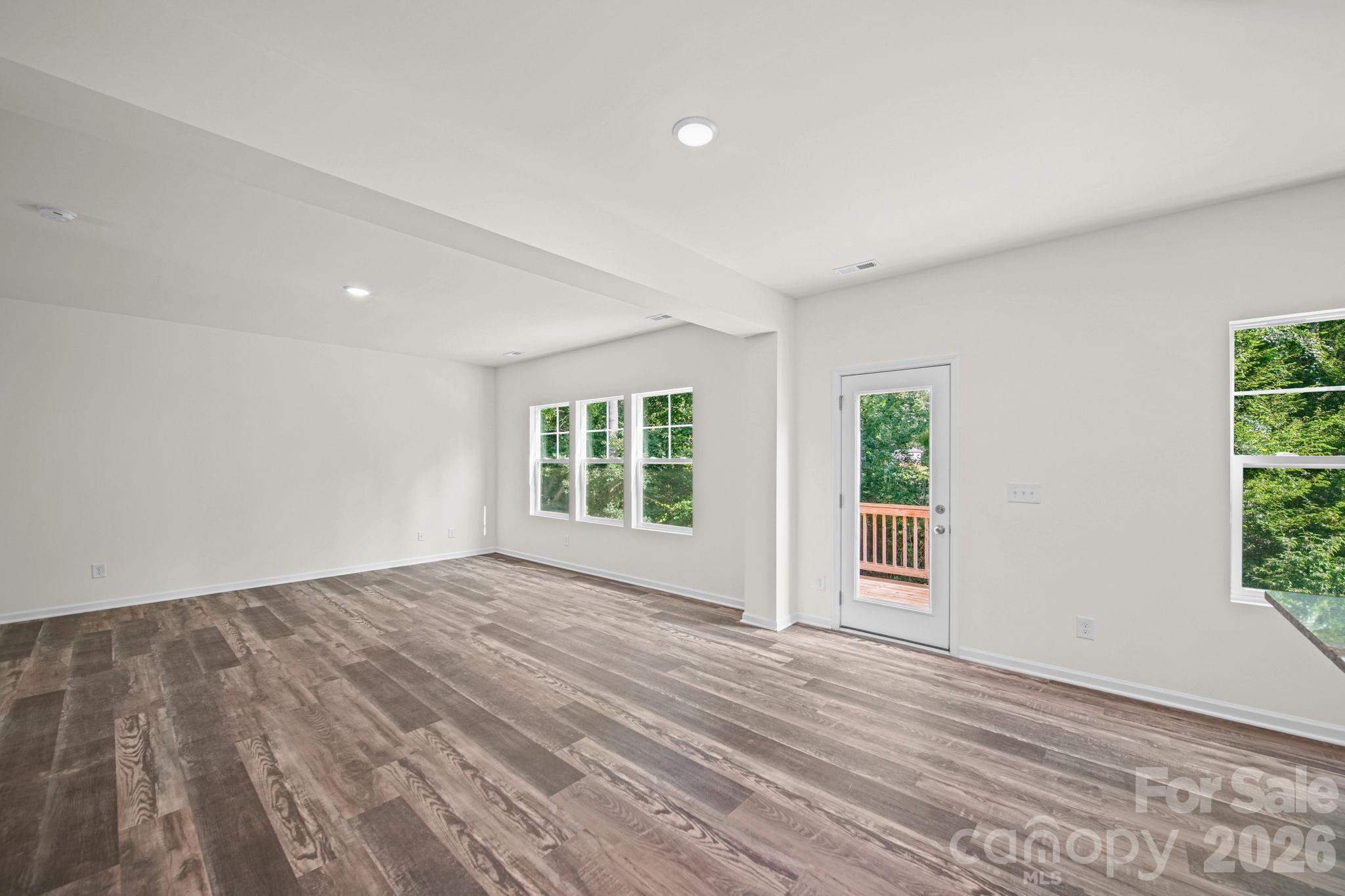 7813 E Lane Drive — Charlotte