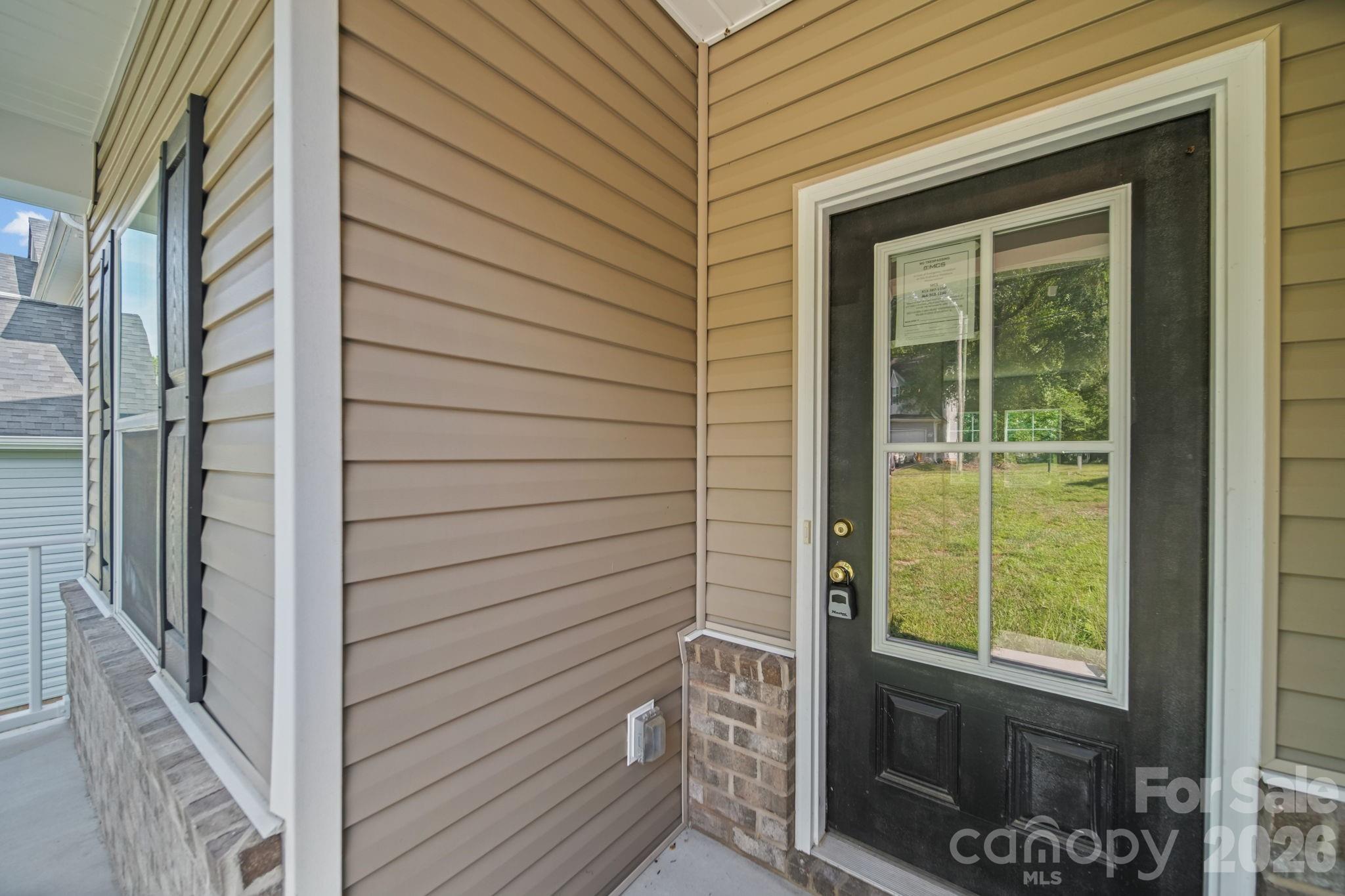 7813 E Lane Drive — Charlotte