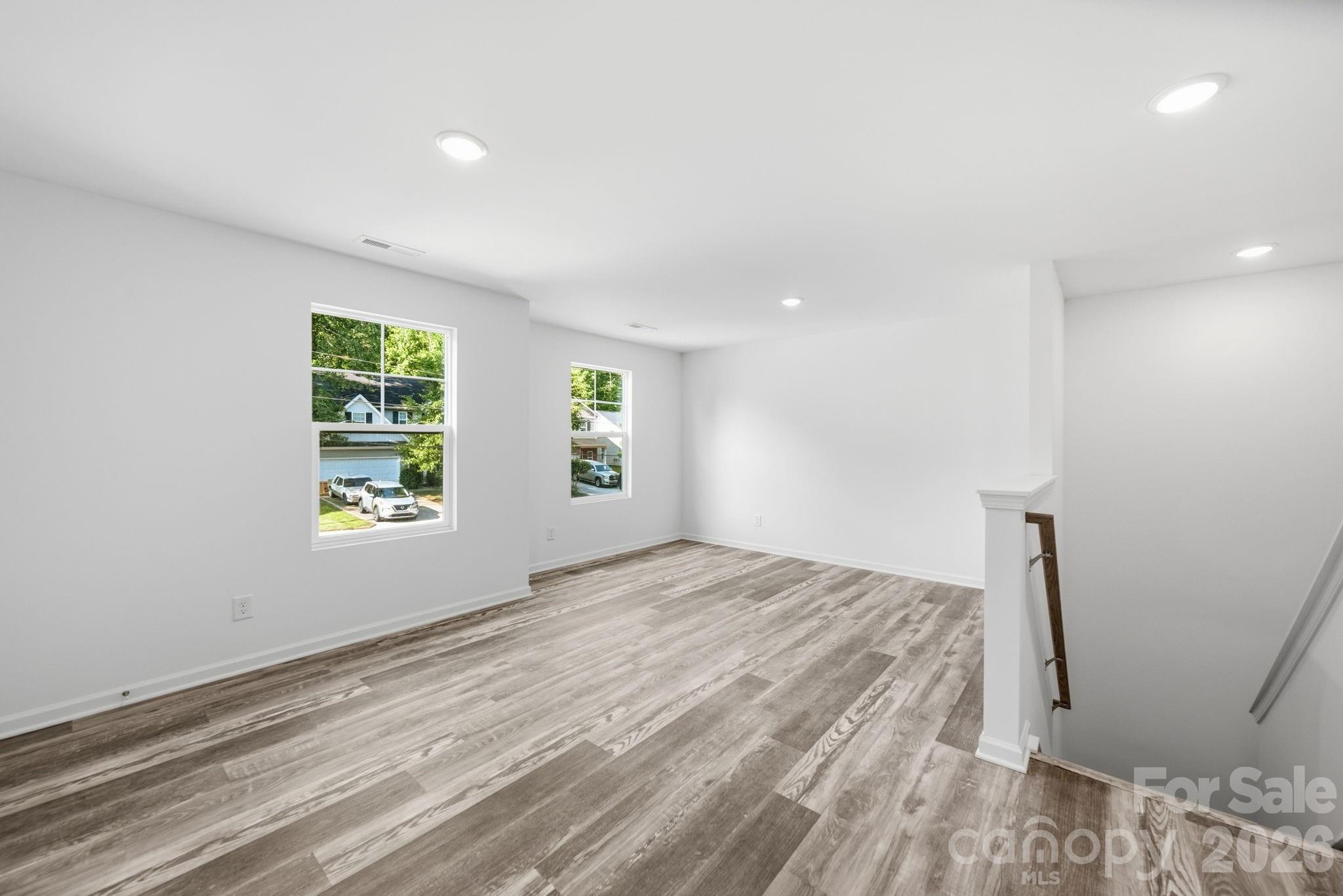 7813 E Lane Drive — Charlotte
