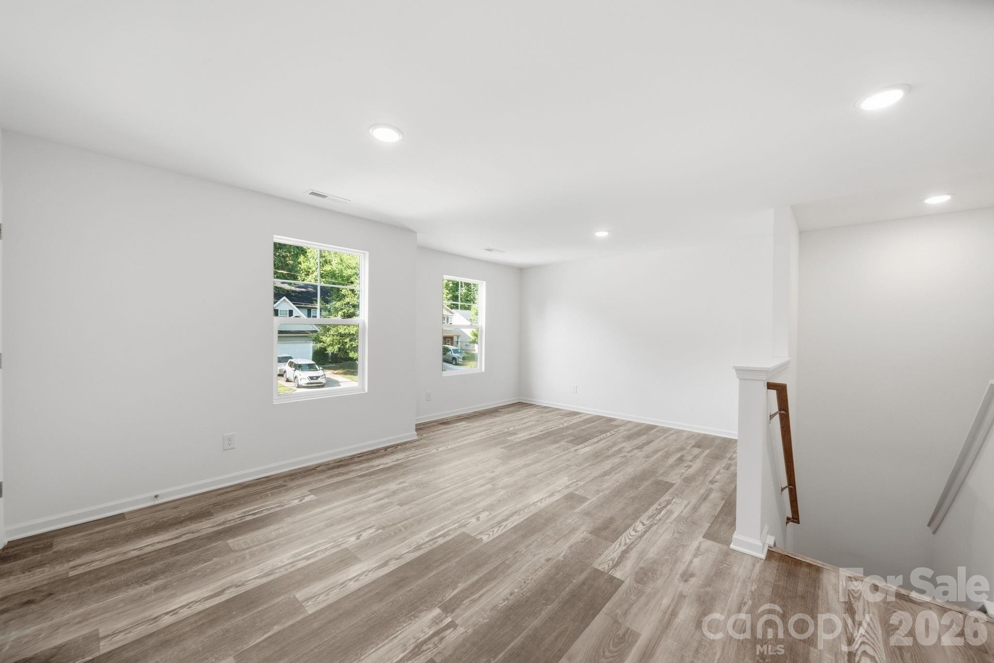 7813 E Lane Drive — Charlotte