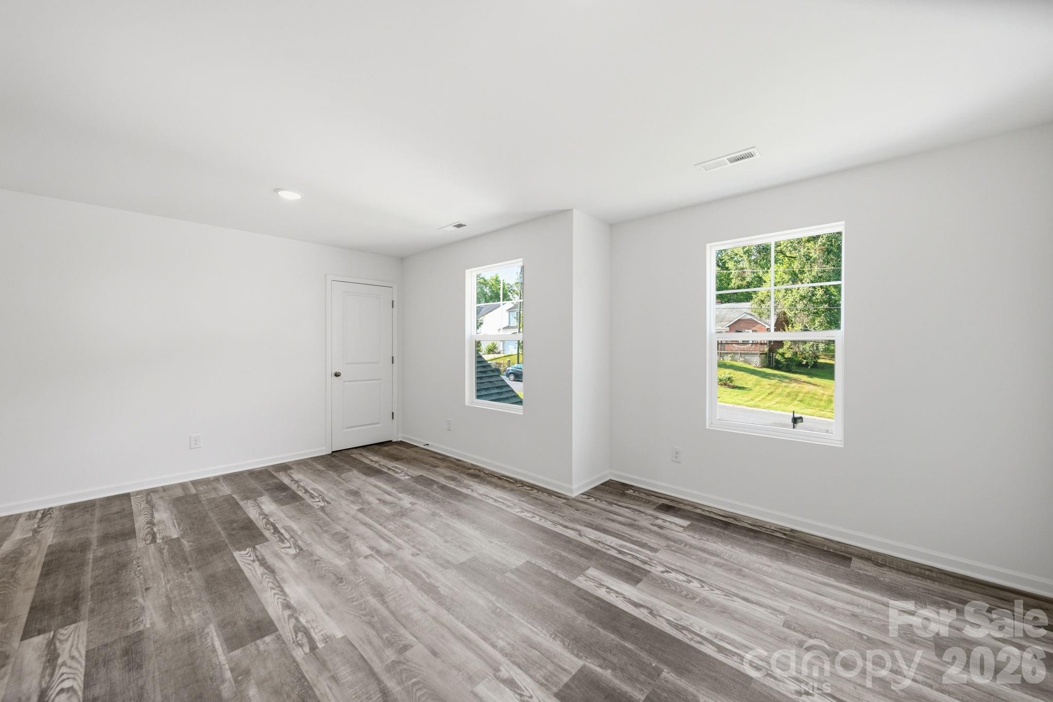 7813 E Lane Drive — Charlotte