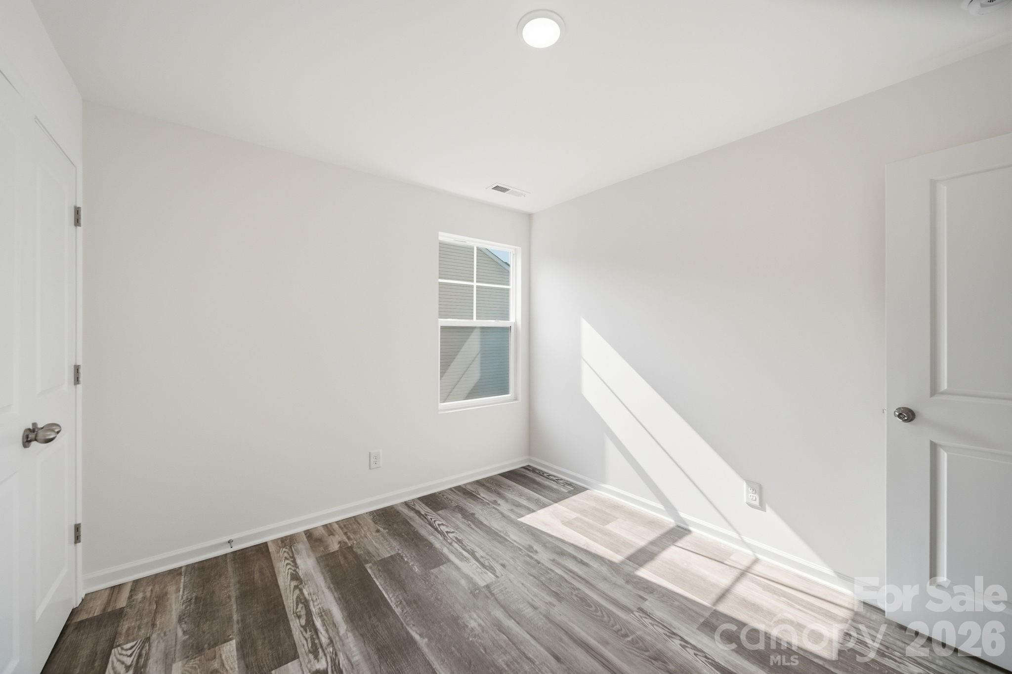 7813 E Lane Drive — Charlotte