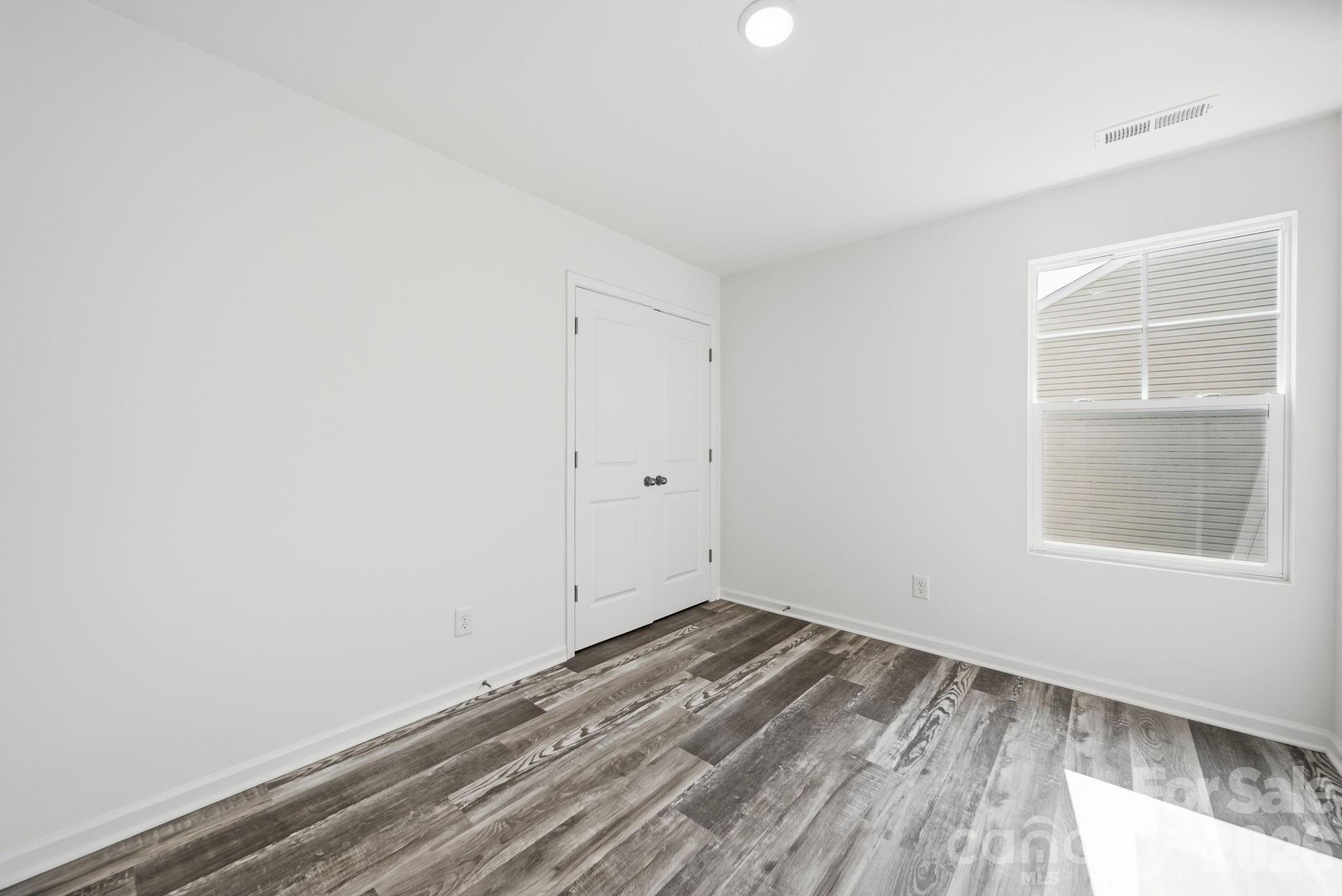 7813 E Lane Drive — Charlotte