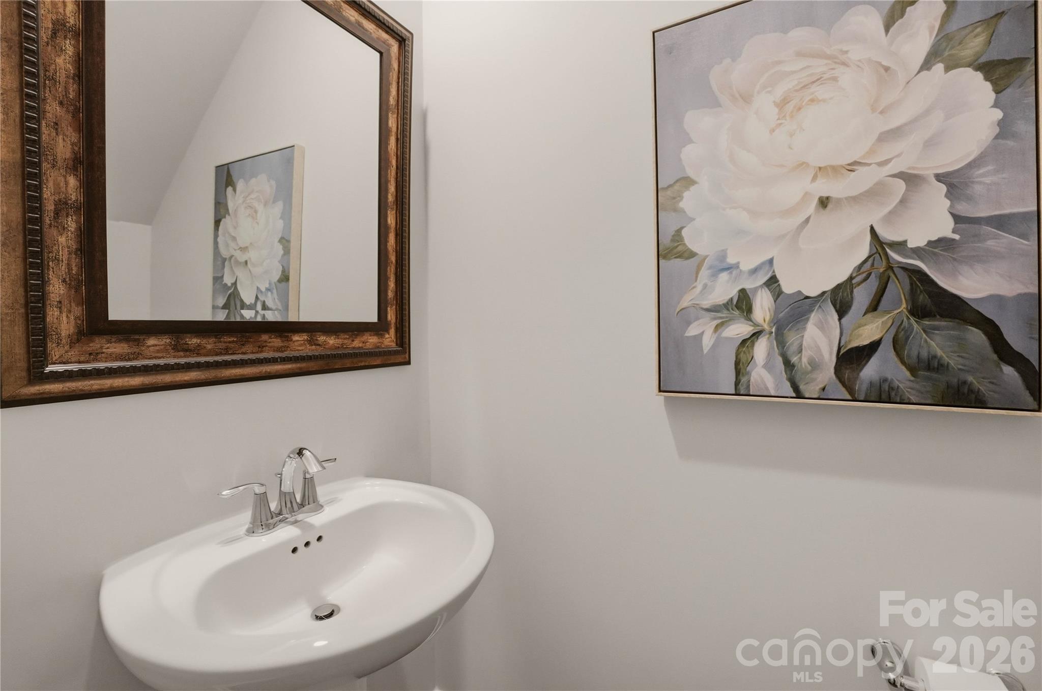 220 Eden Avenue — Mooresville
