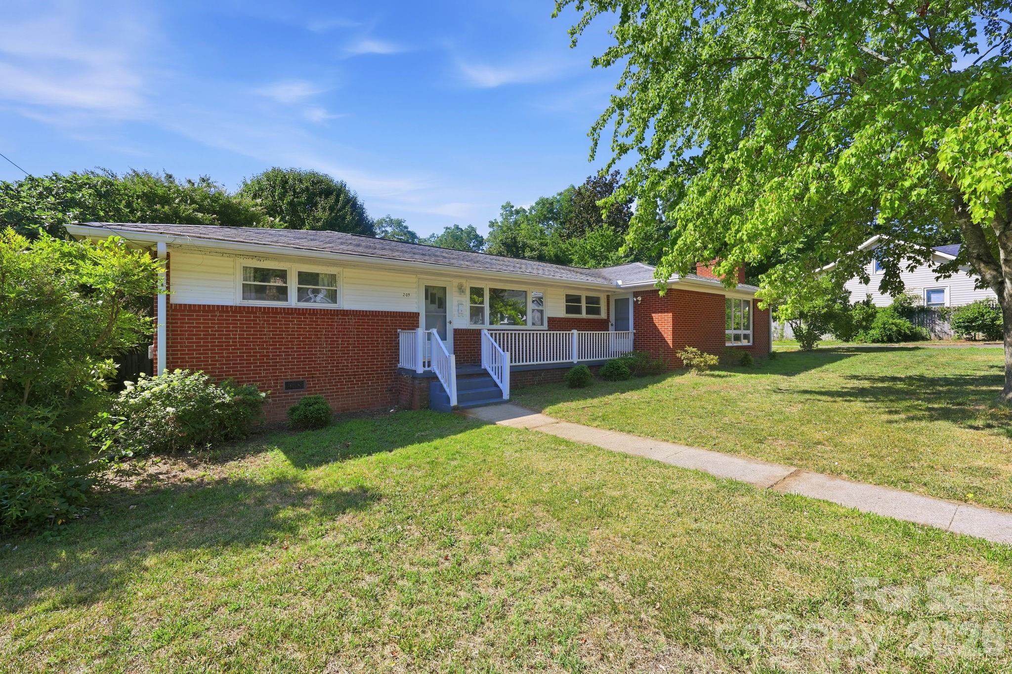 209 Lloyd Street — Salisbury