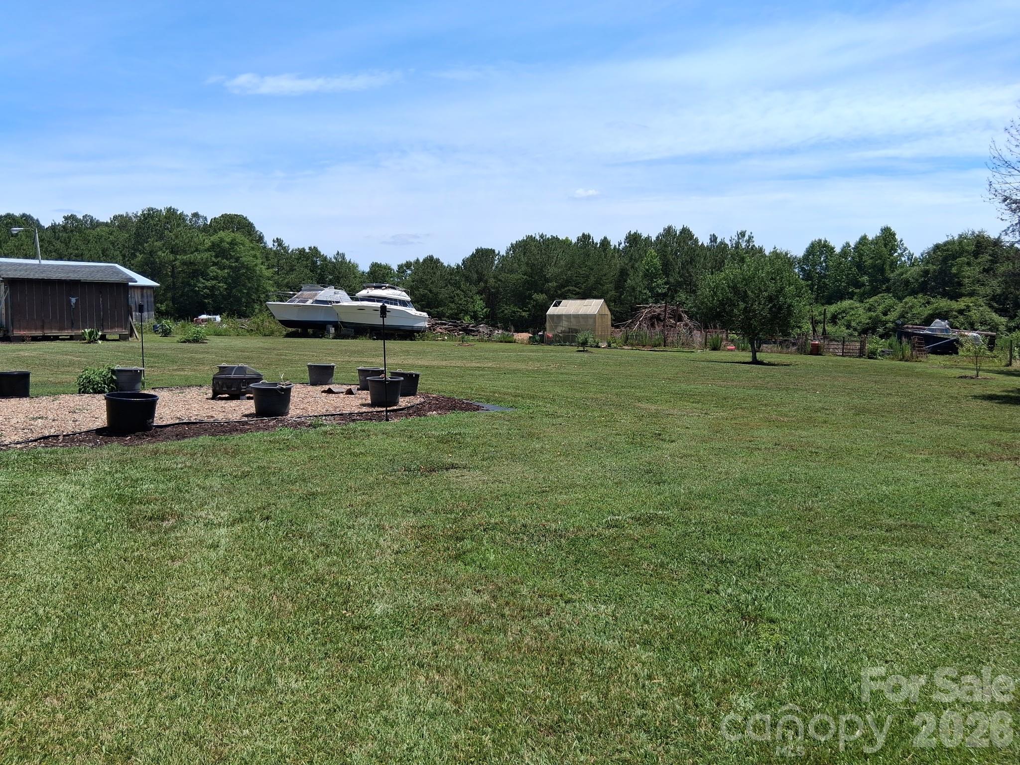 1415 Old US 221A Highway — Mooresboro