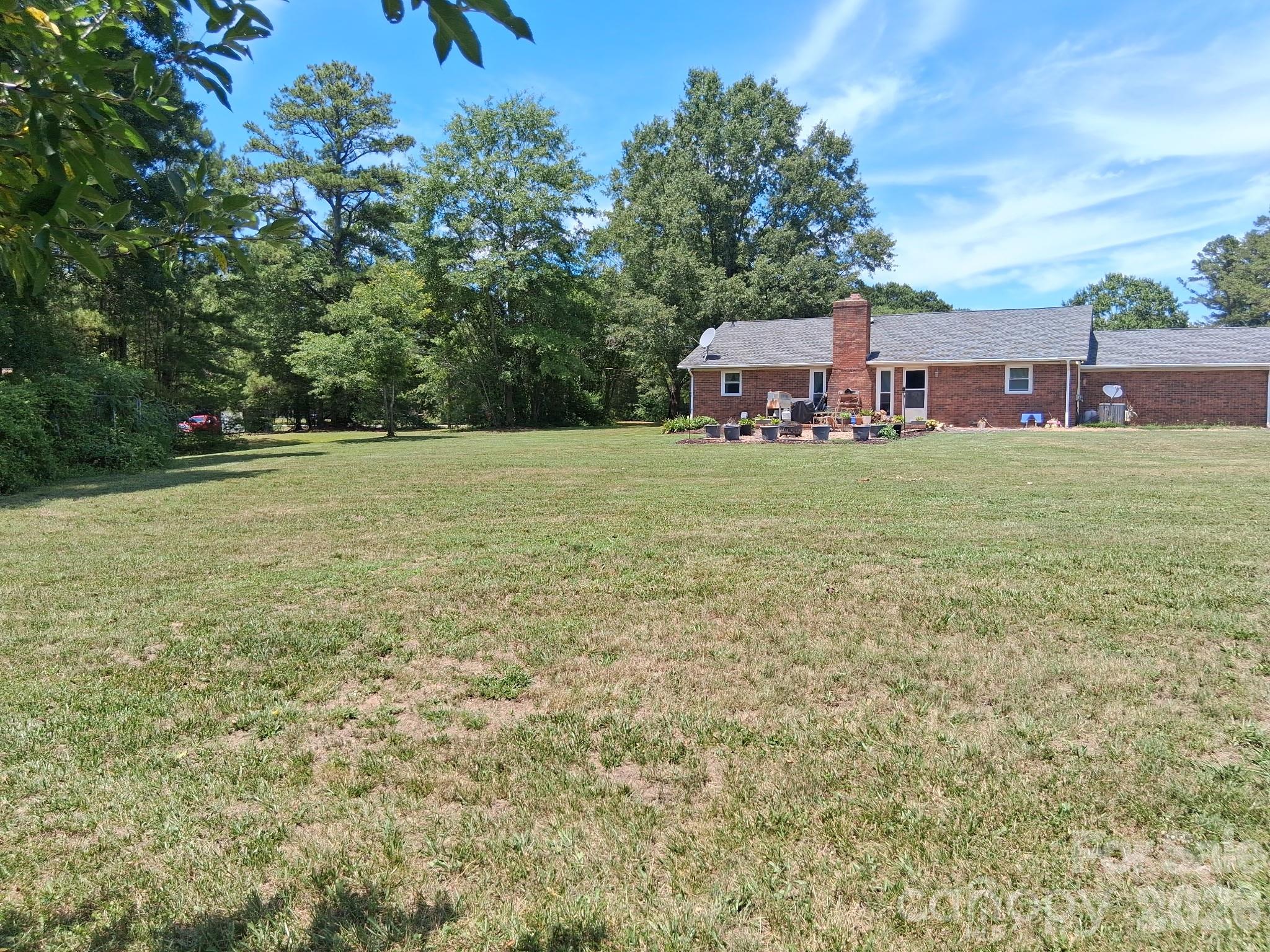 1415 Old US 221A Highway — Mooresboro