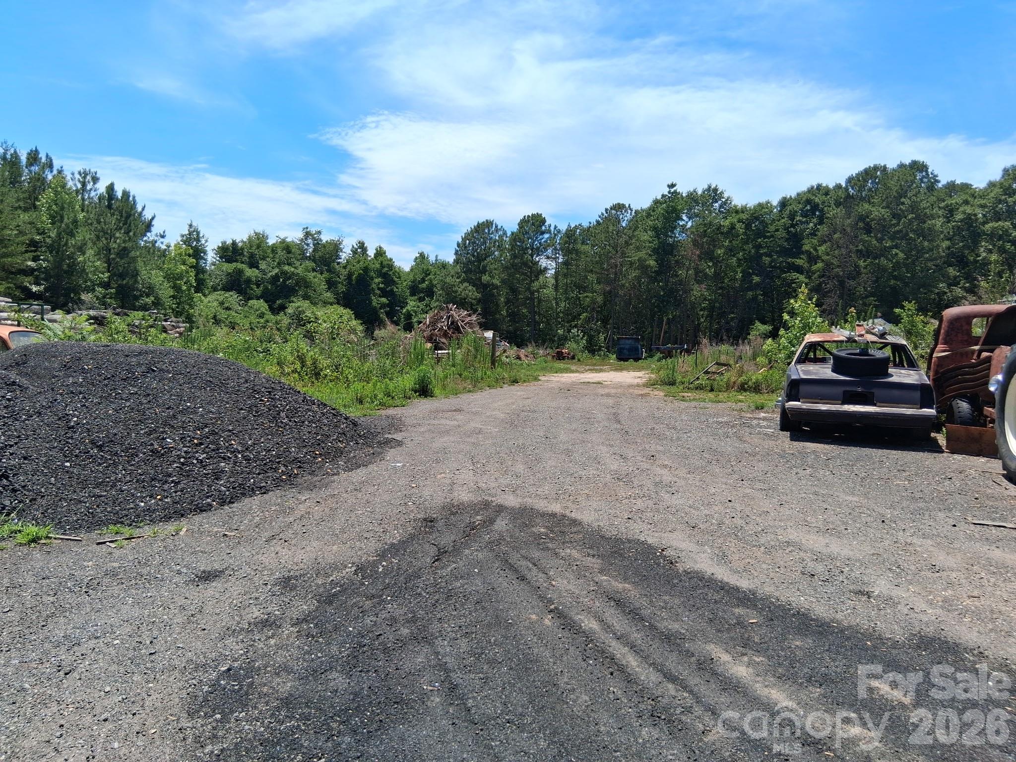 1415 Old US 221A Highway — Mooresboro