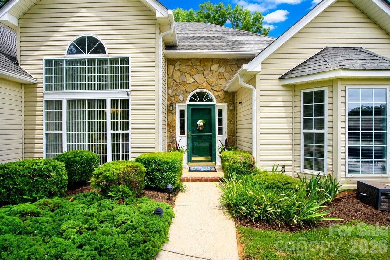 122 Nantucket Court — Mooresville