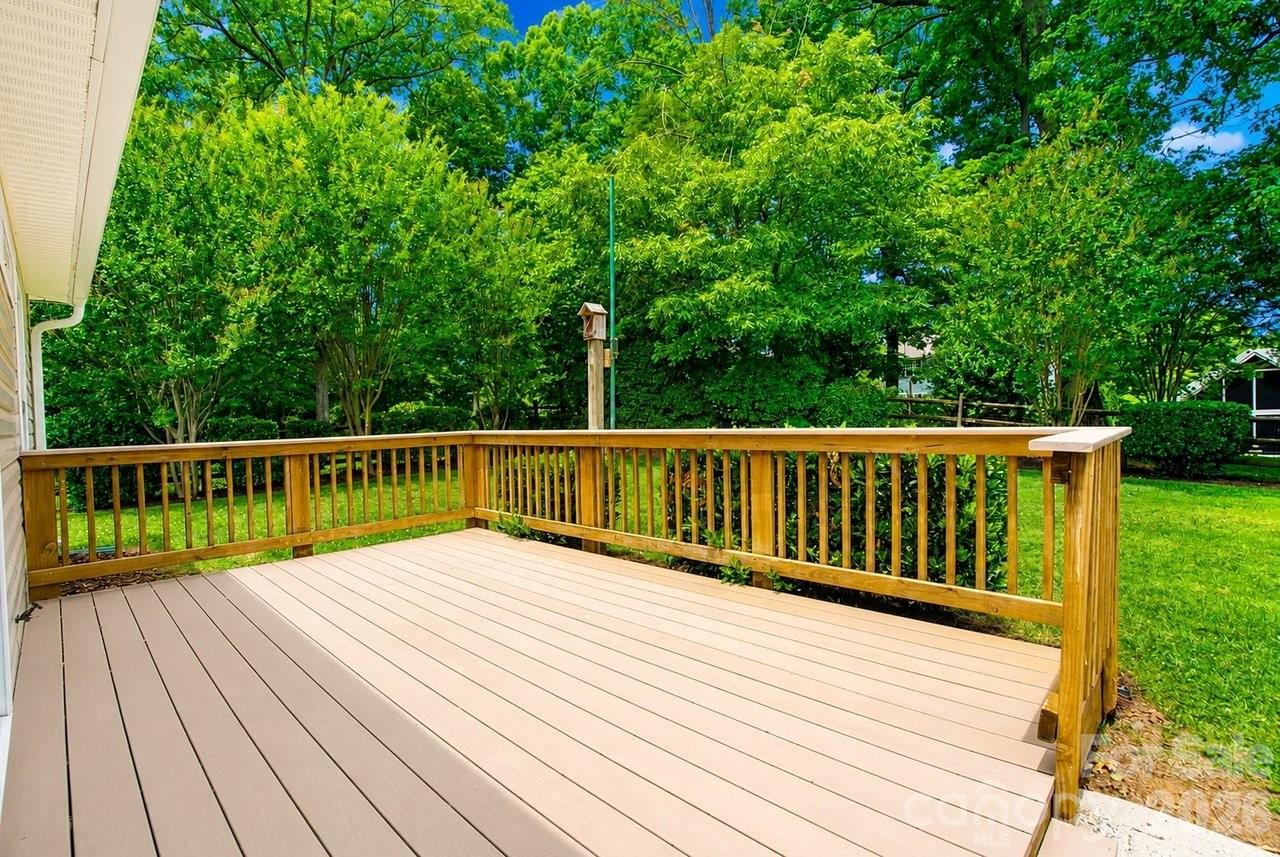 122 Nantucket Court — Mooresville