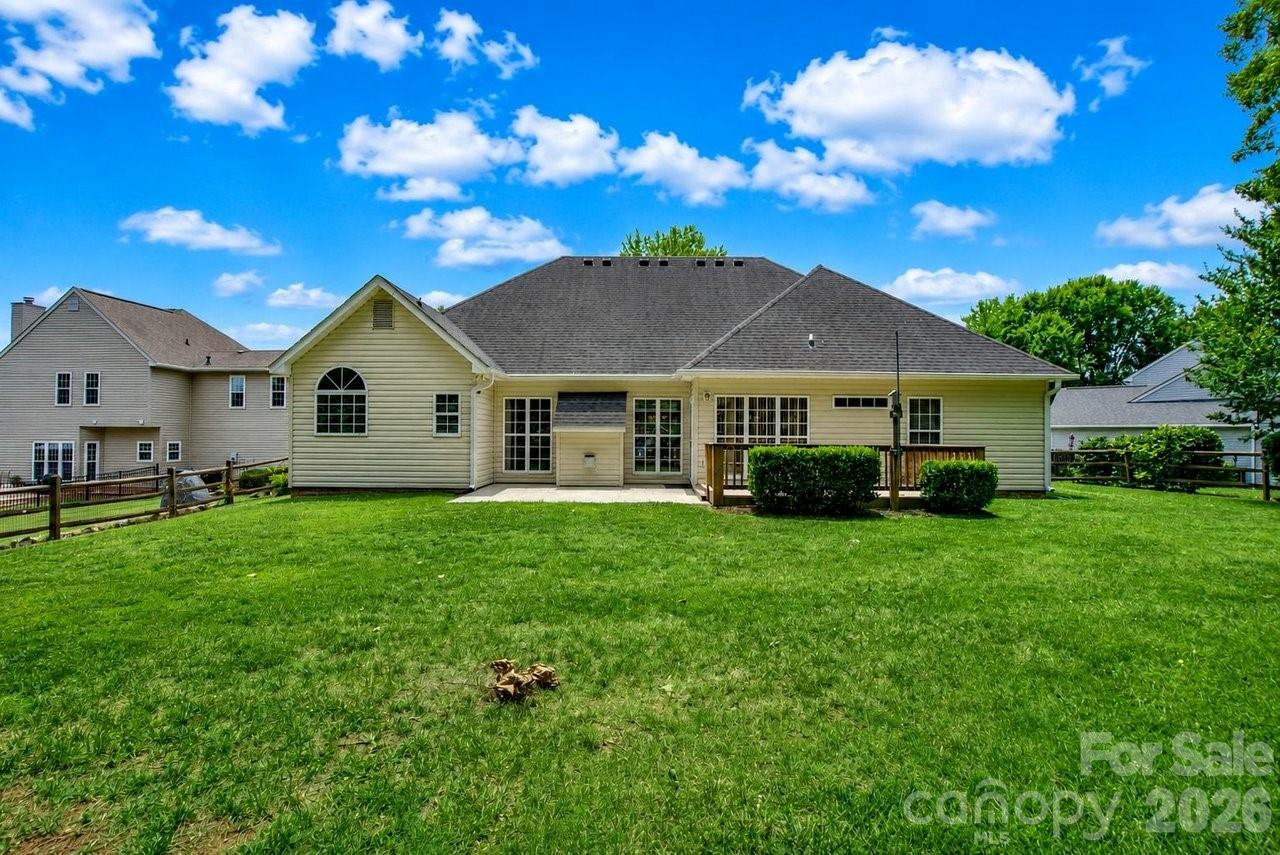 122 Nantucket Court — Mooresville