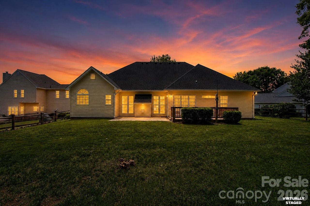 122 Nantucket Court — Mooresville
