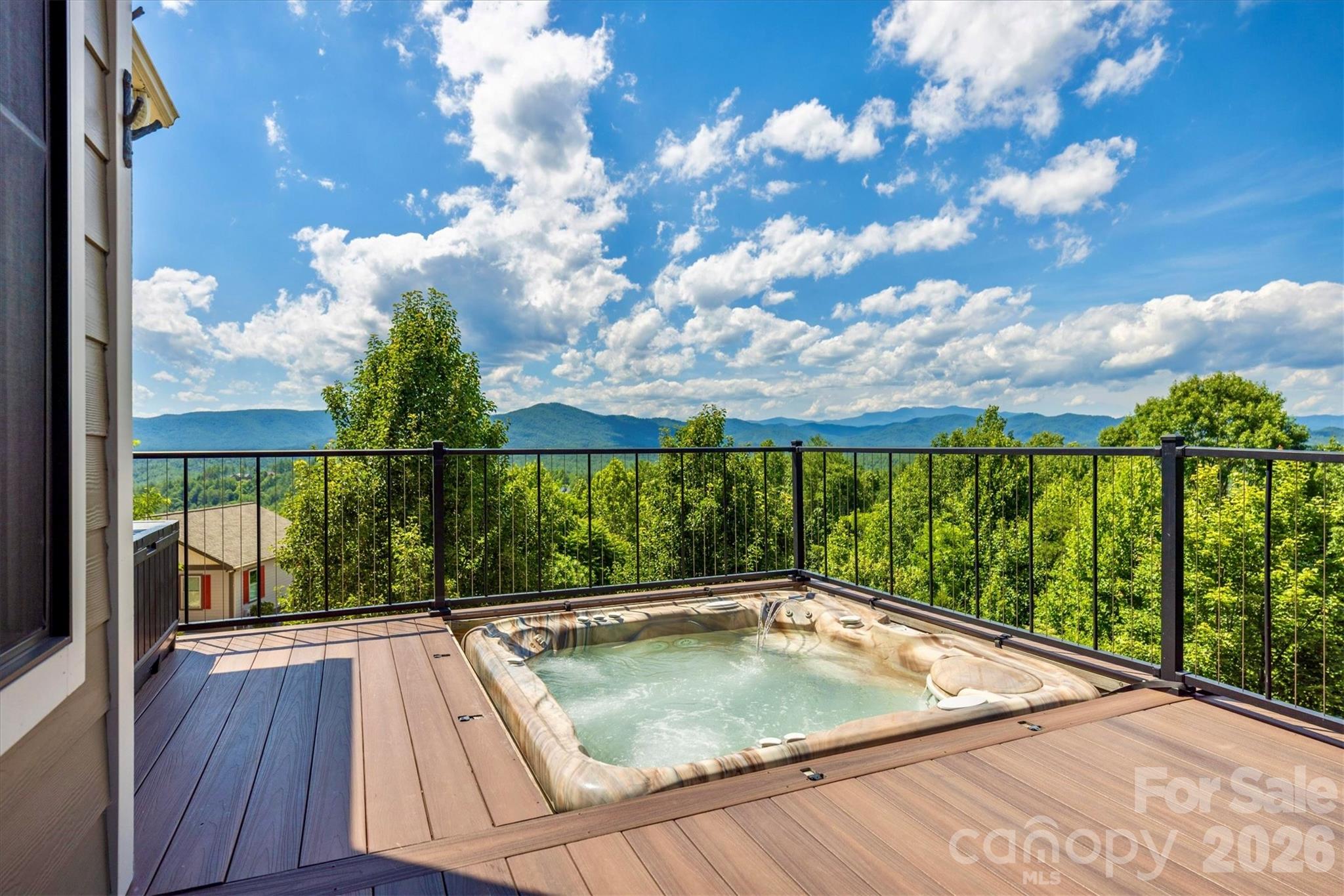 1167 Johns Ridge Parkway — Lenoir